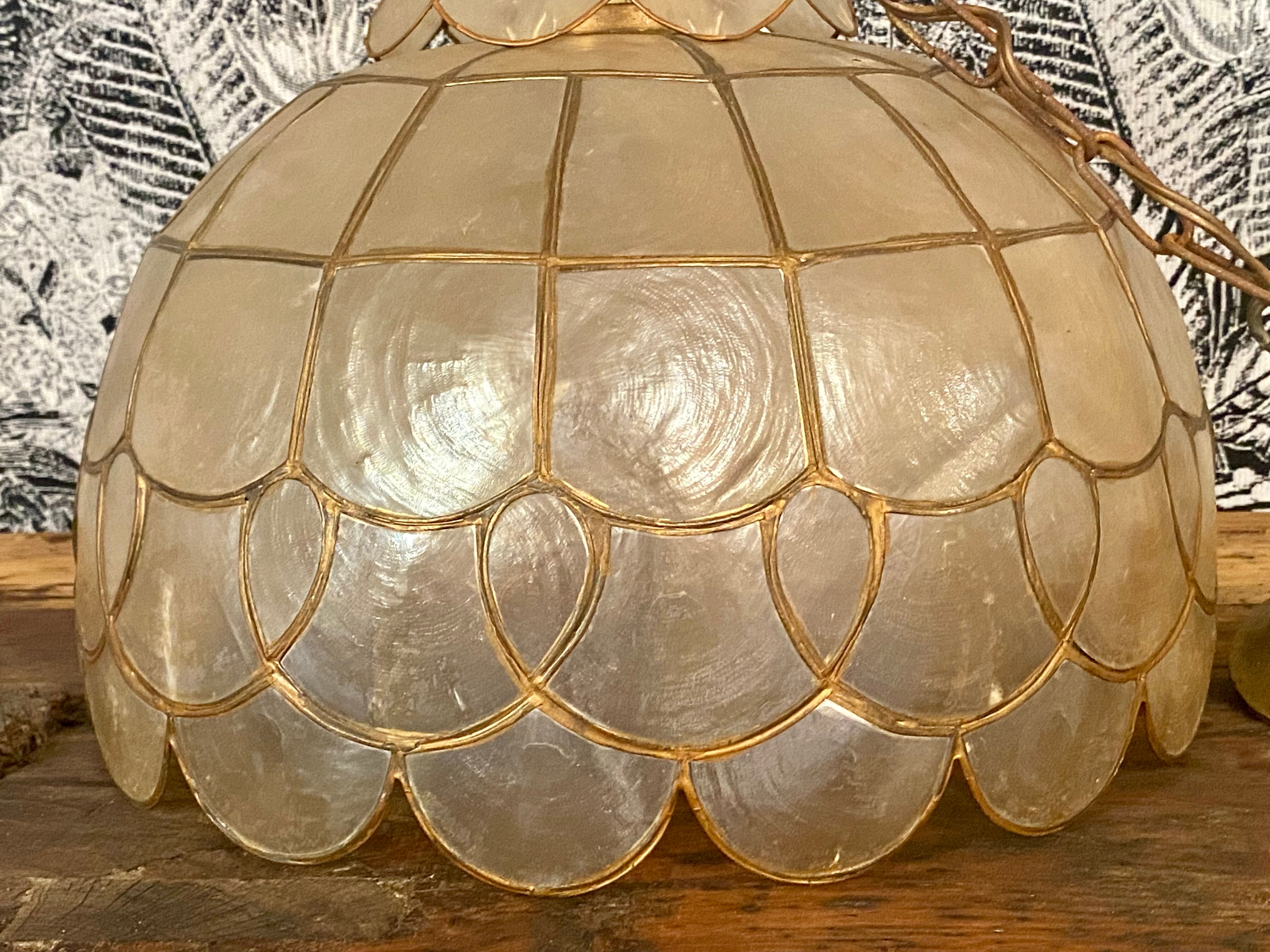 Suspension vintage nacre et laiton