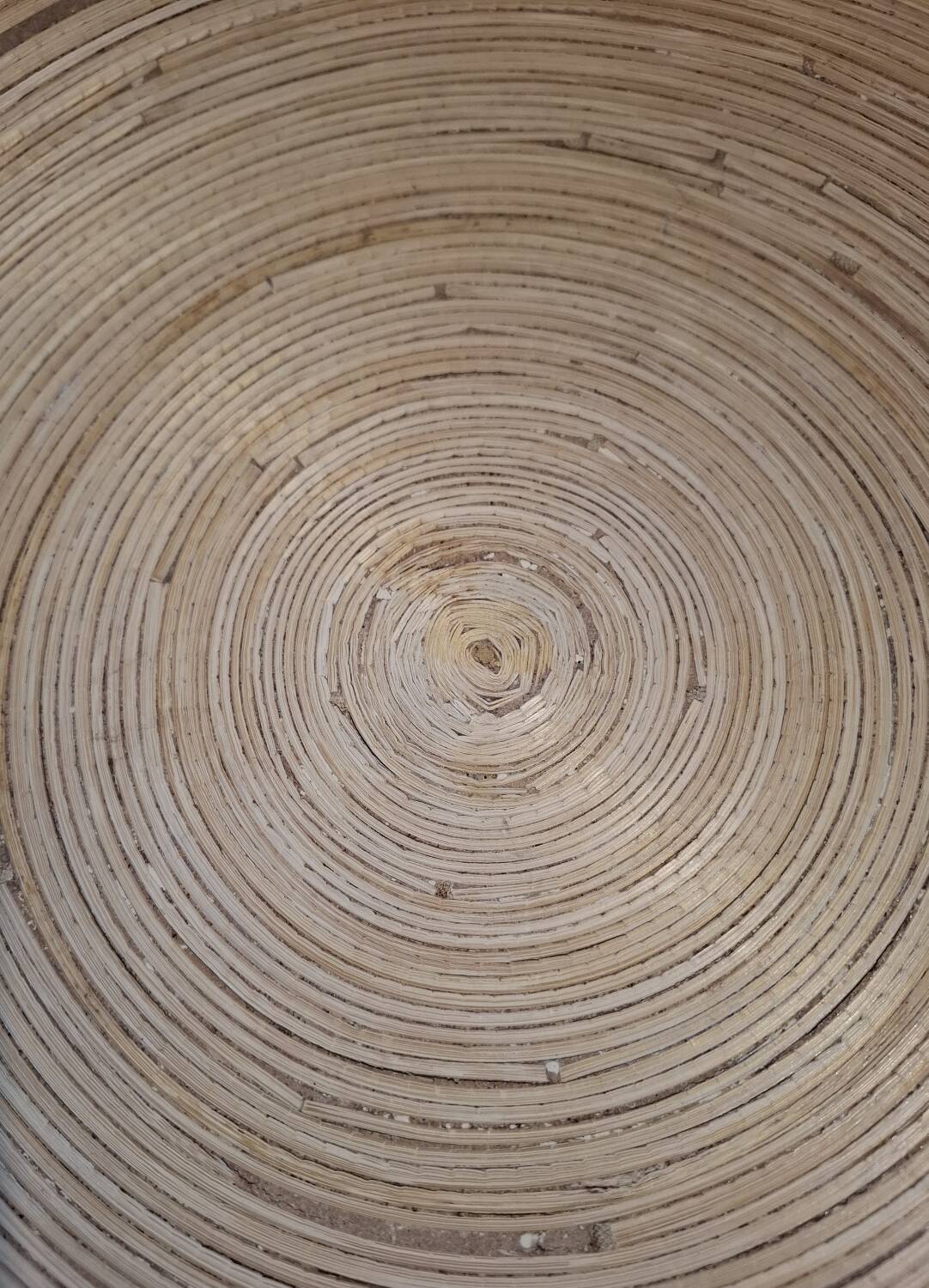 Artisanal decorative plate