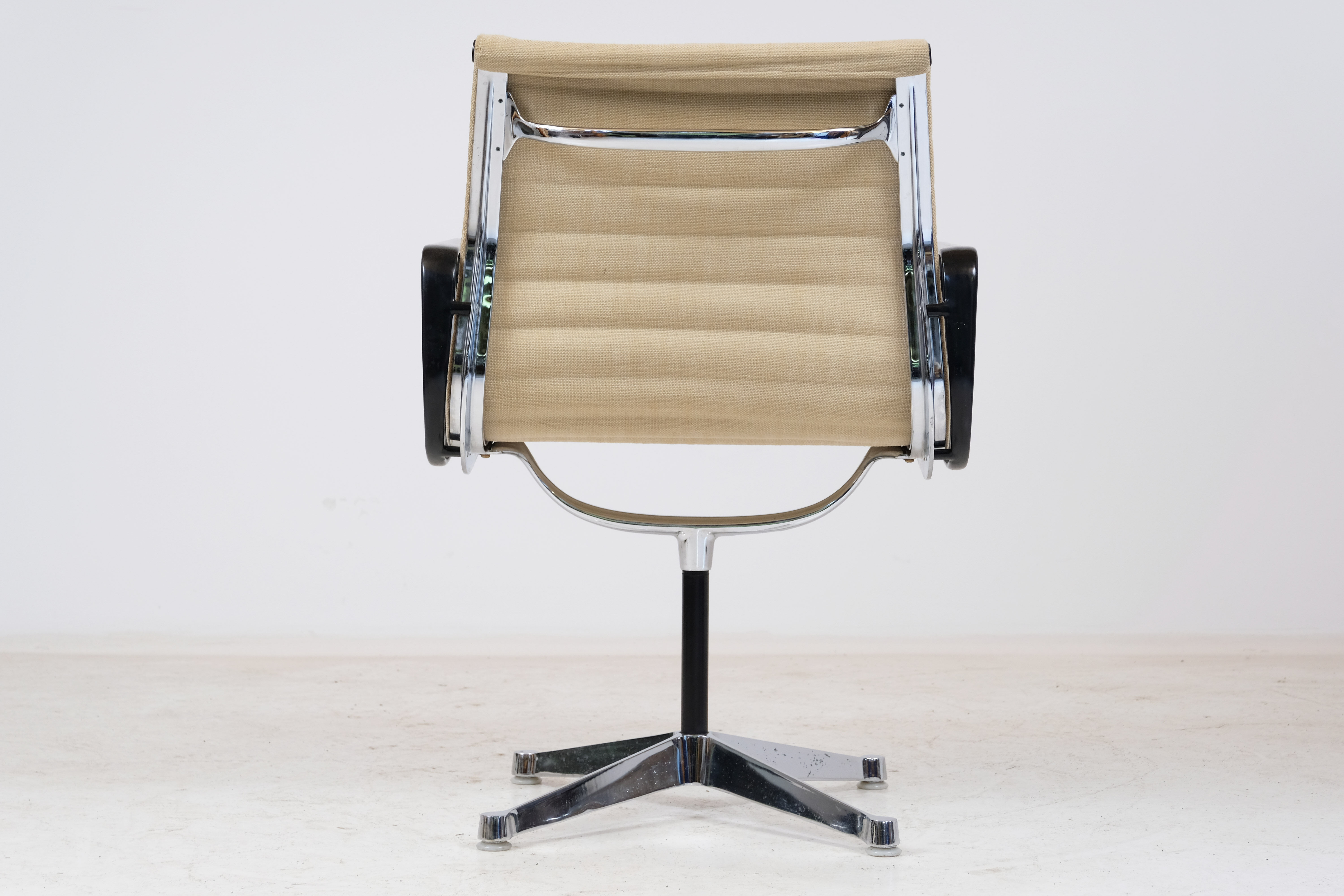 EA 108 Eames chair for Herman Miller 1970's