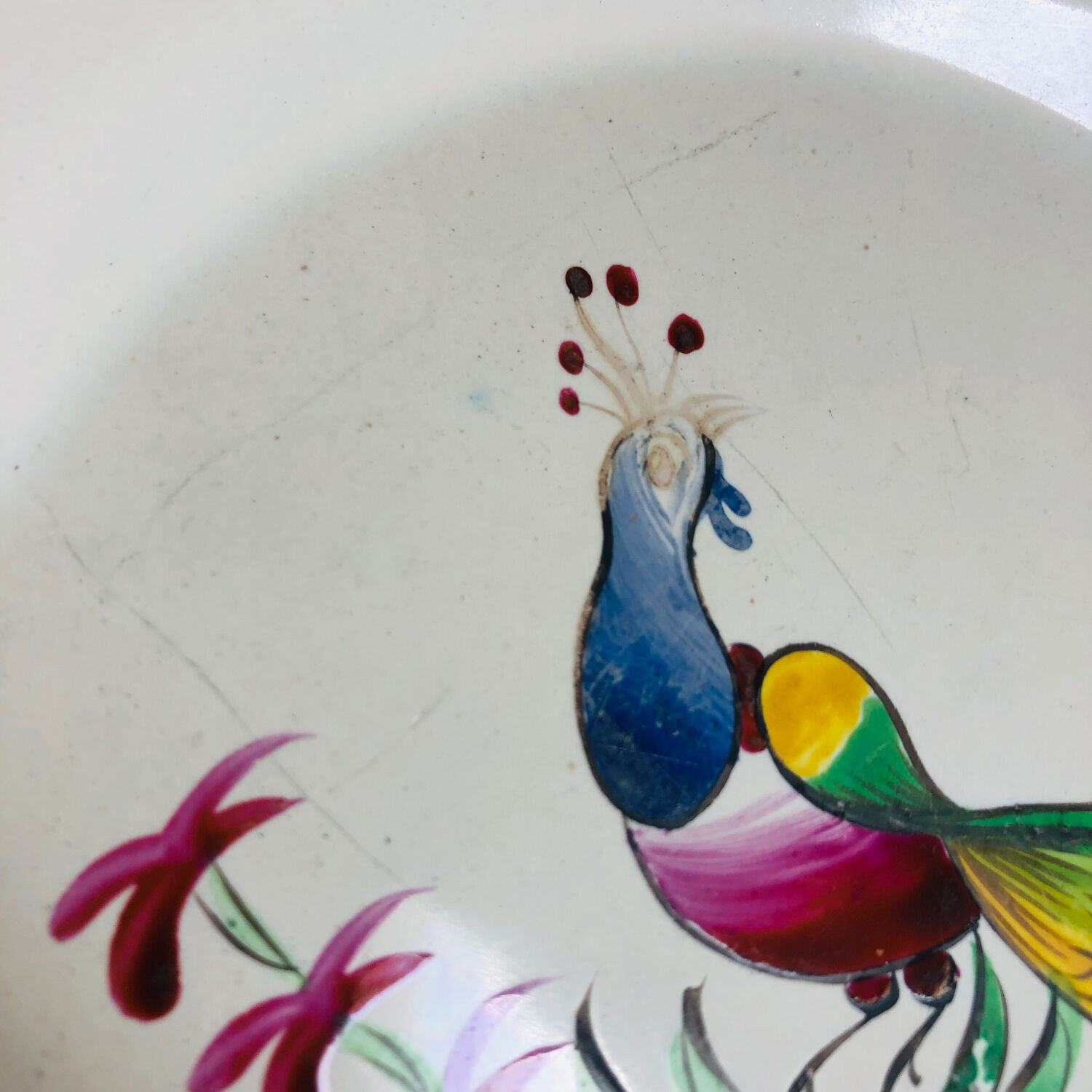 Pair of plates Les Islettes with bouquet and peacock