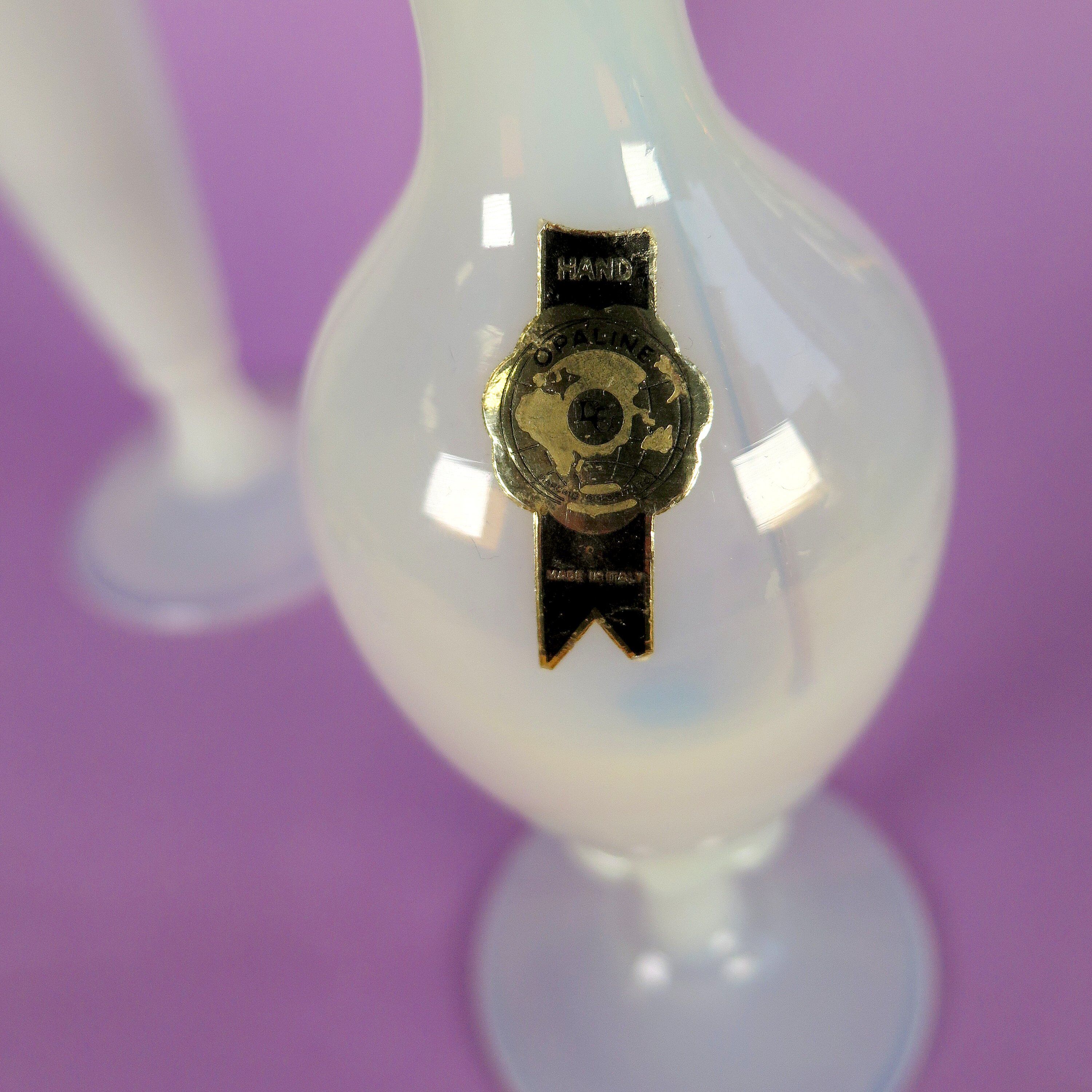 Soliflora in white opaline