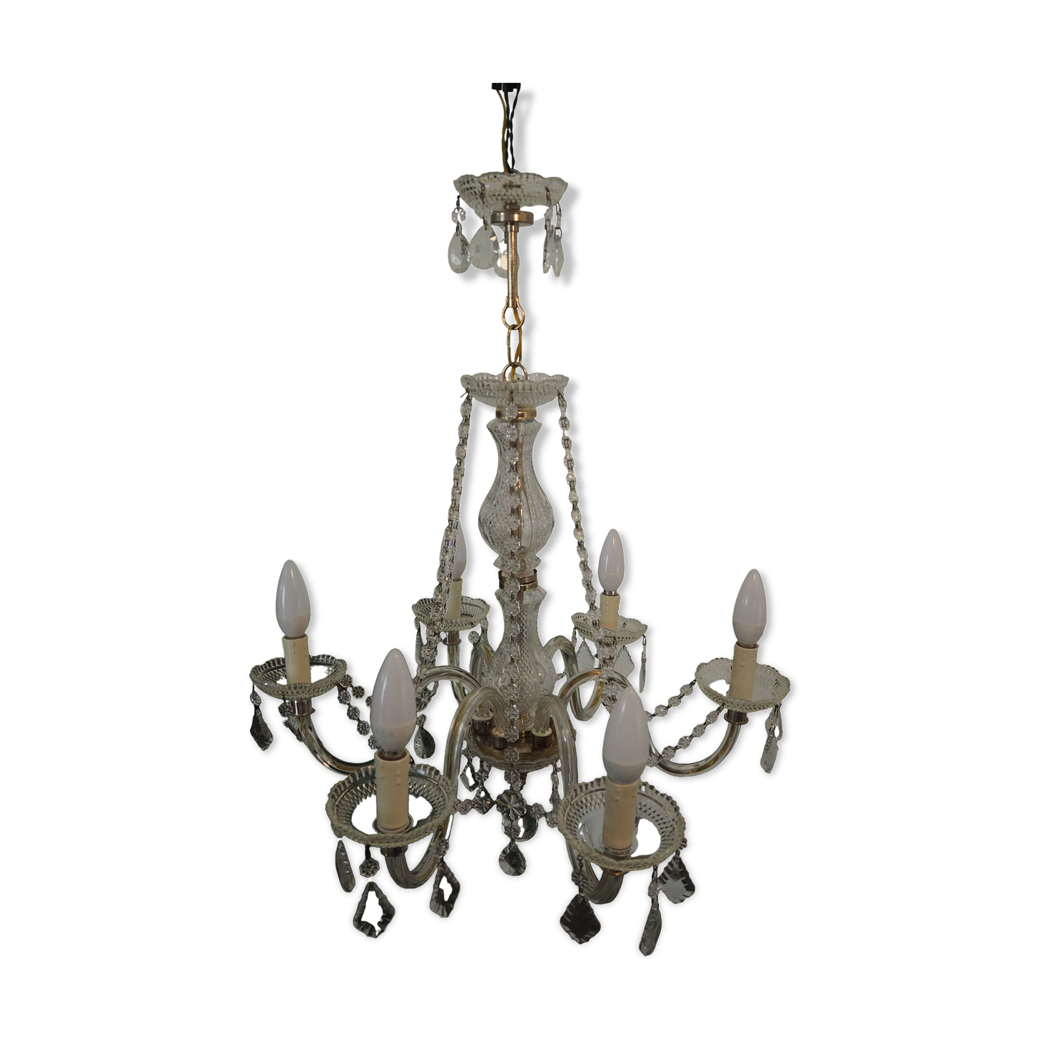 6-light chandelier with tassels