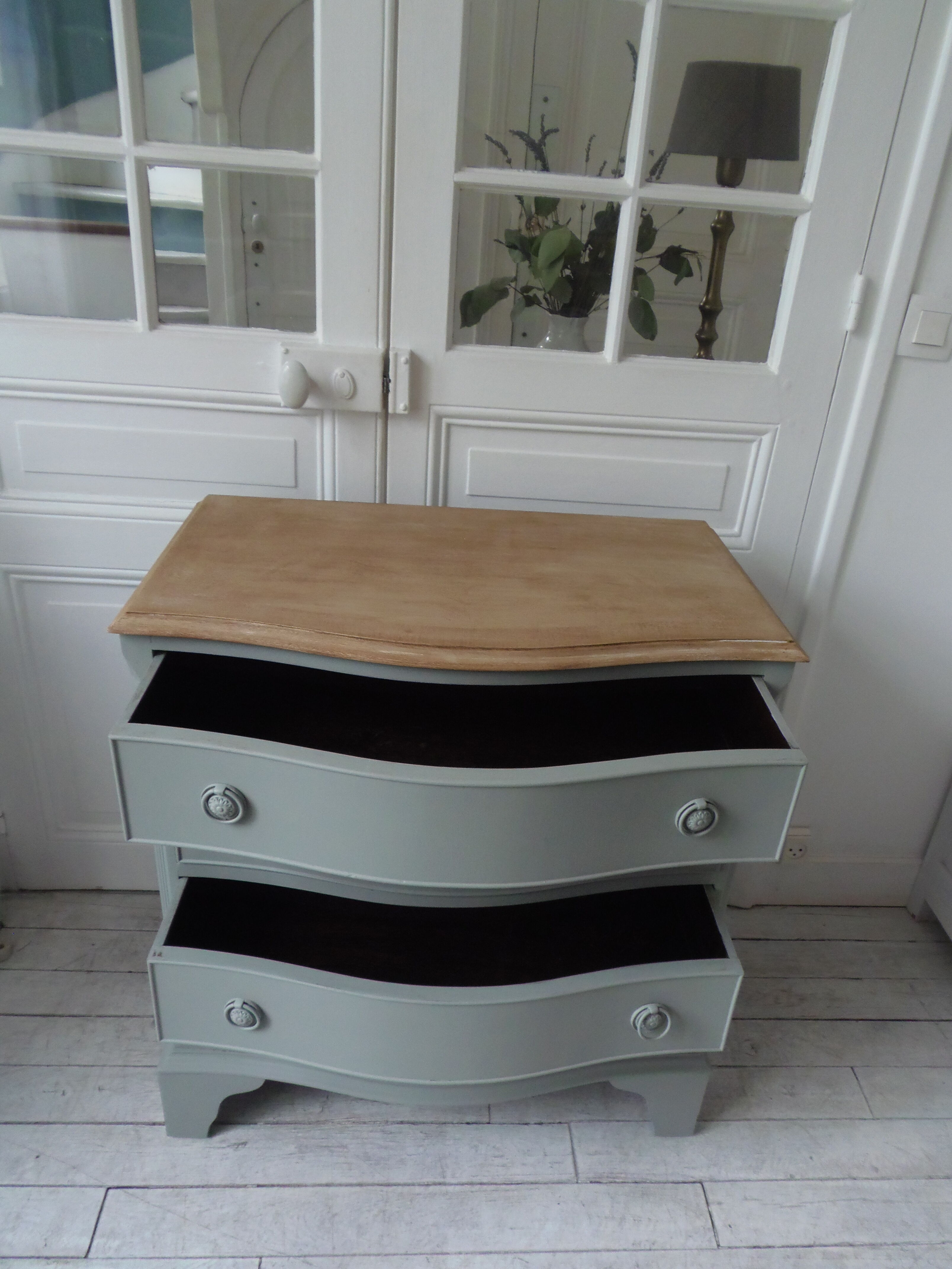 Vintage chest of drawers green of gray, 4 drawers, wooden top