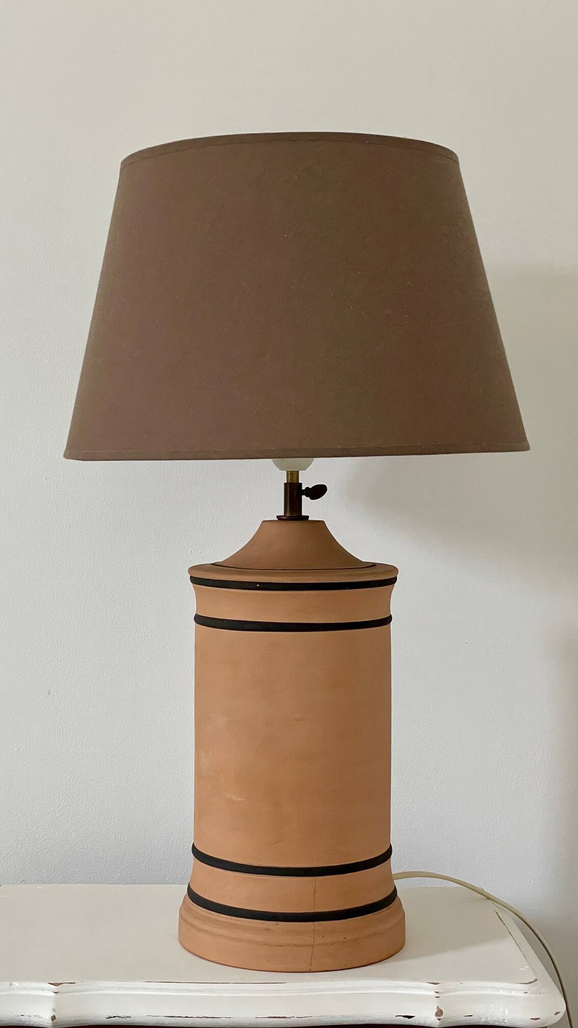 Lampe terracotta façon chanel vintage