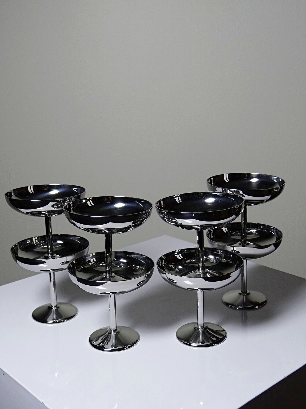 8 vintage dessert bowls on a pedestal in stainless steel in the style of Guy Degrenne.