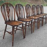 Set of 6 Windsor chairs