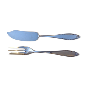 Cutlery to serve Christofle silver metal fish