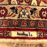 Wool carpets, cloisonné decorations of birds and gardens, mechanical weaving. New condition.