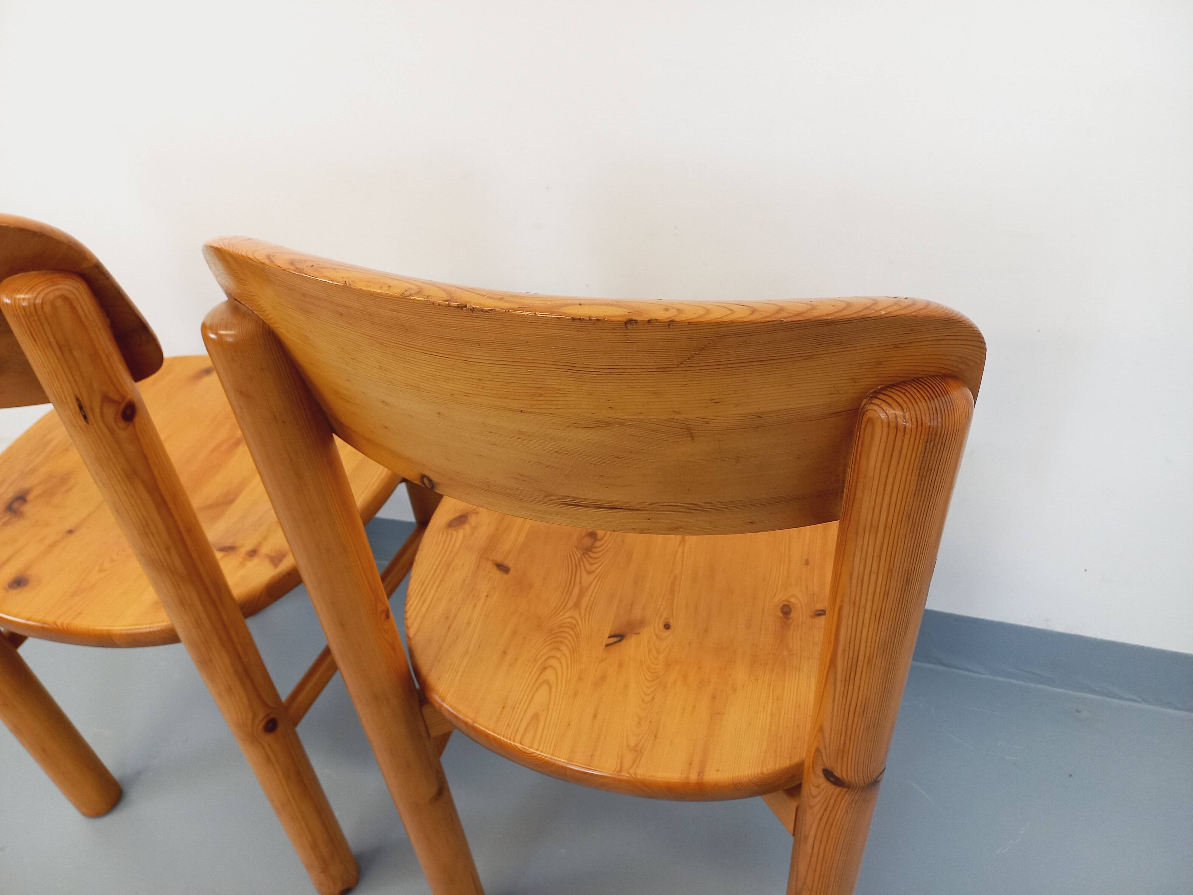 Set of 2 vintage Scandinavian chairs by Rainer Daumiller in pine from the 1960s.