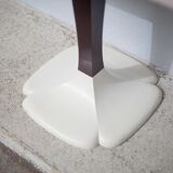 Tulip foot console