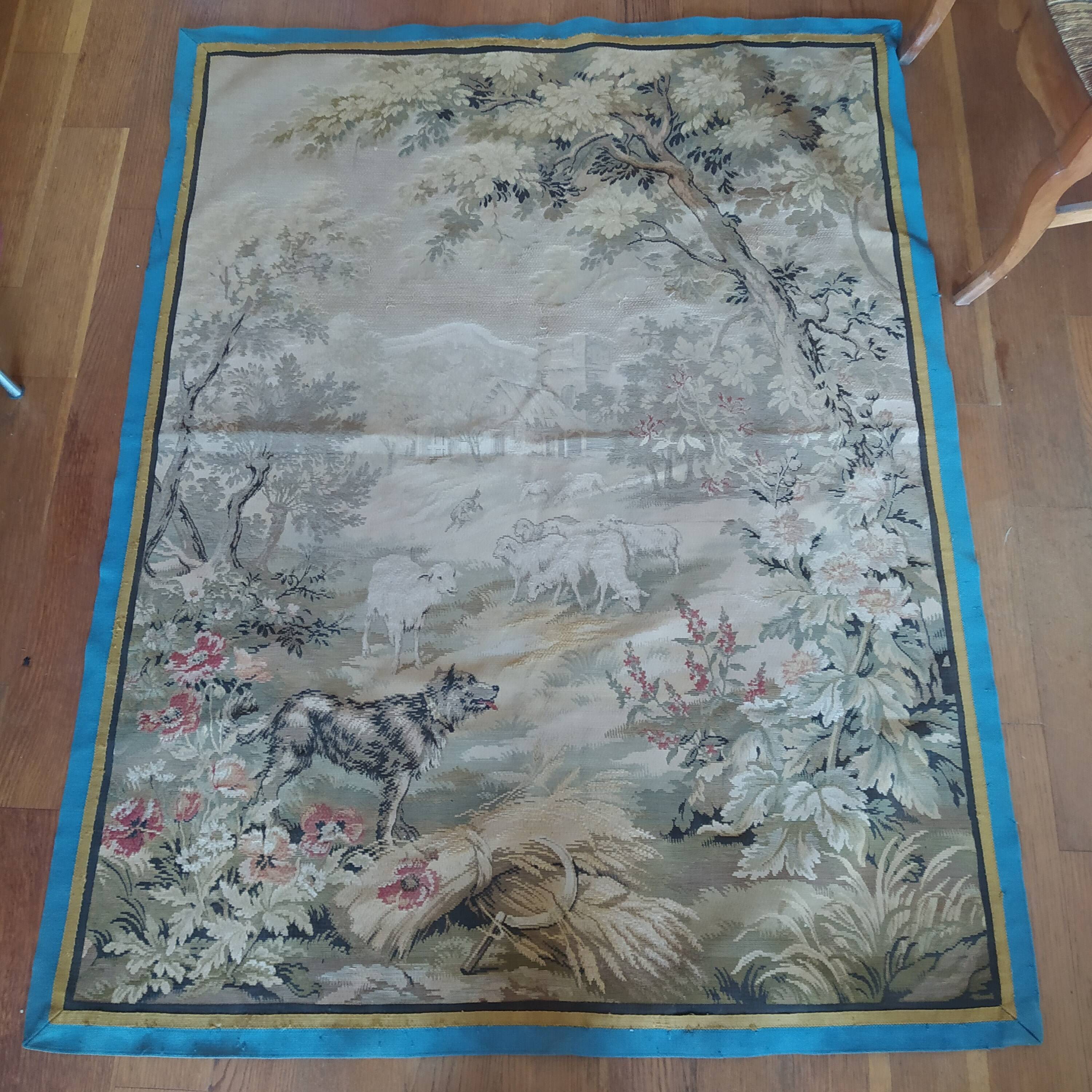 tapisserie murale  ancienne galonnée le loup et l'agneau