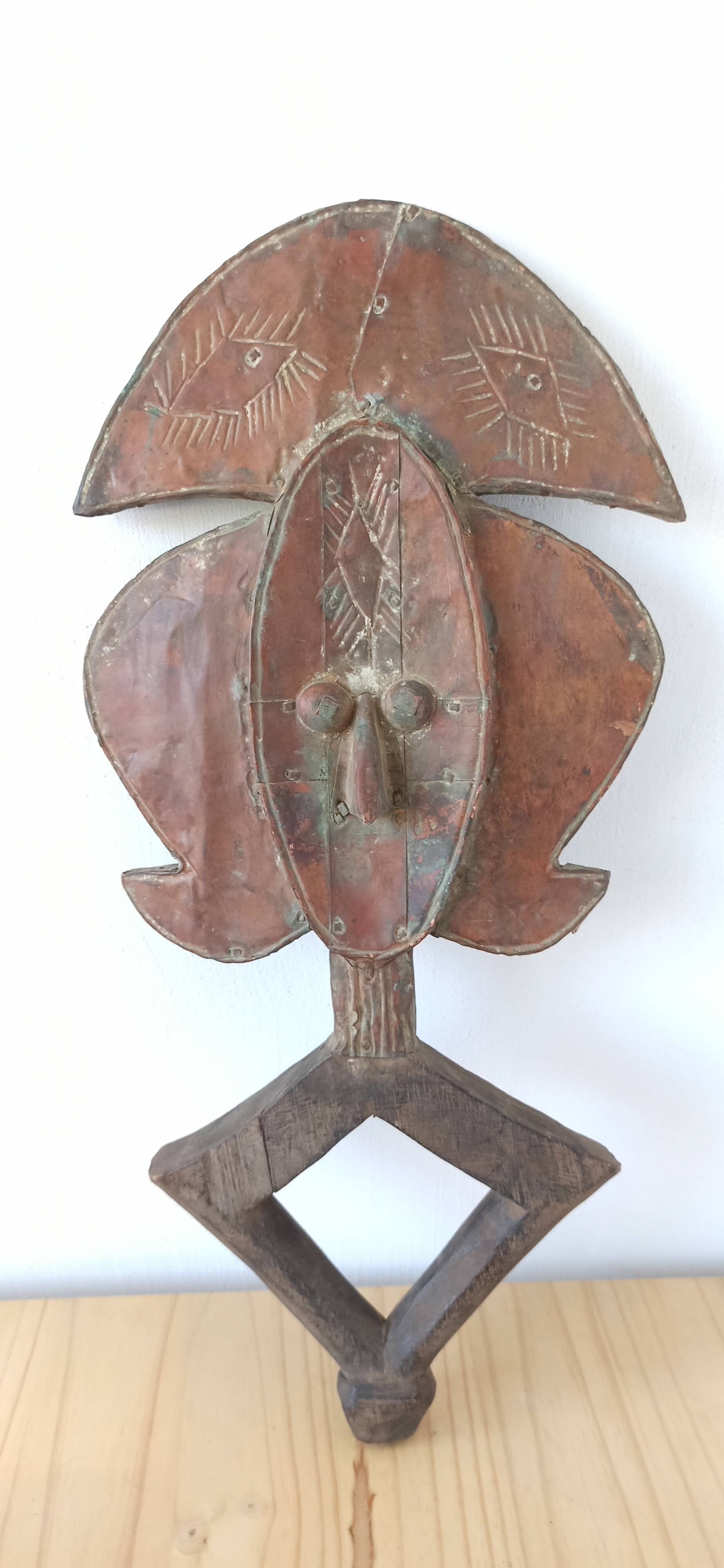 Kota reliquary from Gabon - African tribal art