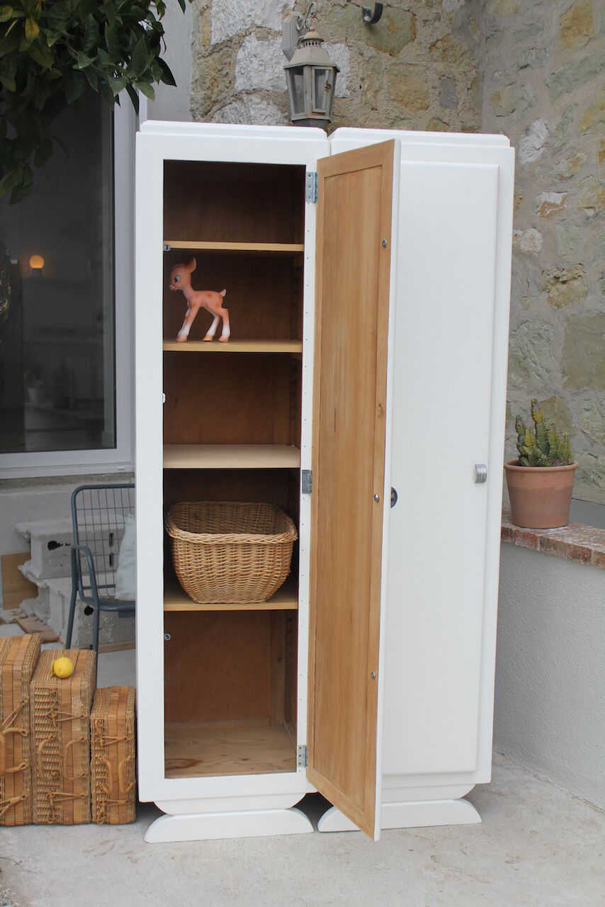 Art deco maid in solid wood