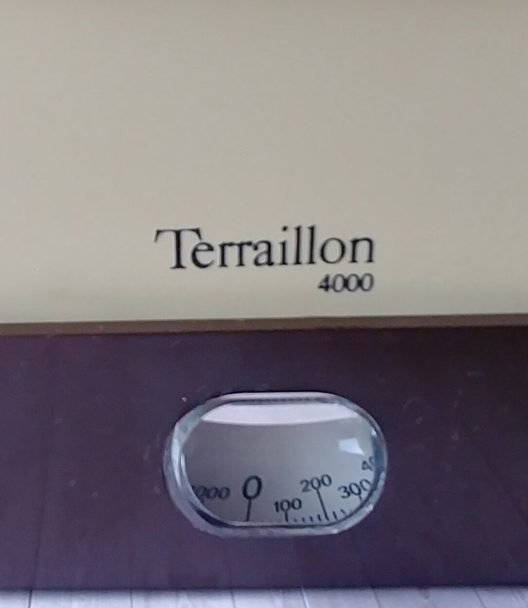Kitchen scale vintage Terraillon 4000 color brown and beige complete, 70s