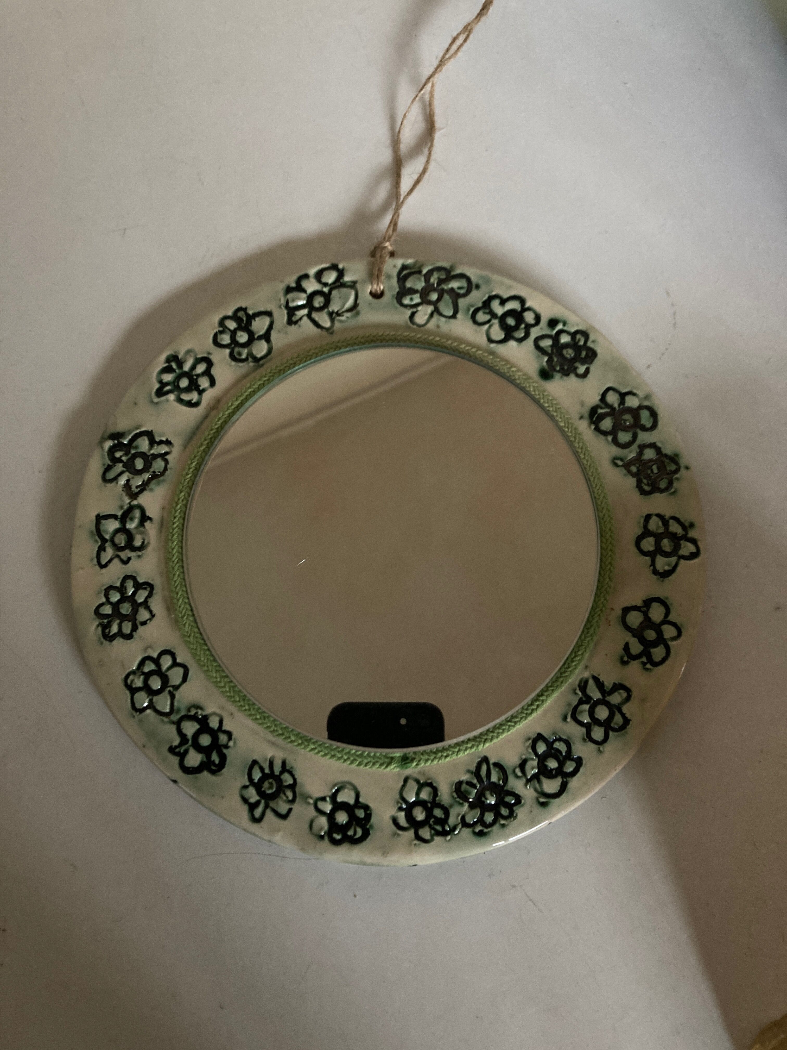 Produit Pop up Noel 22  Miroir céramique scarifiée fleurs vertes 1970