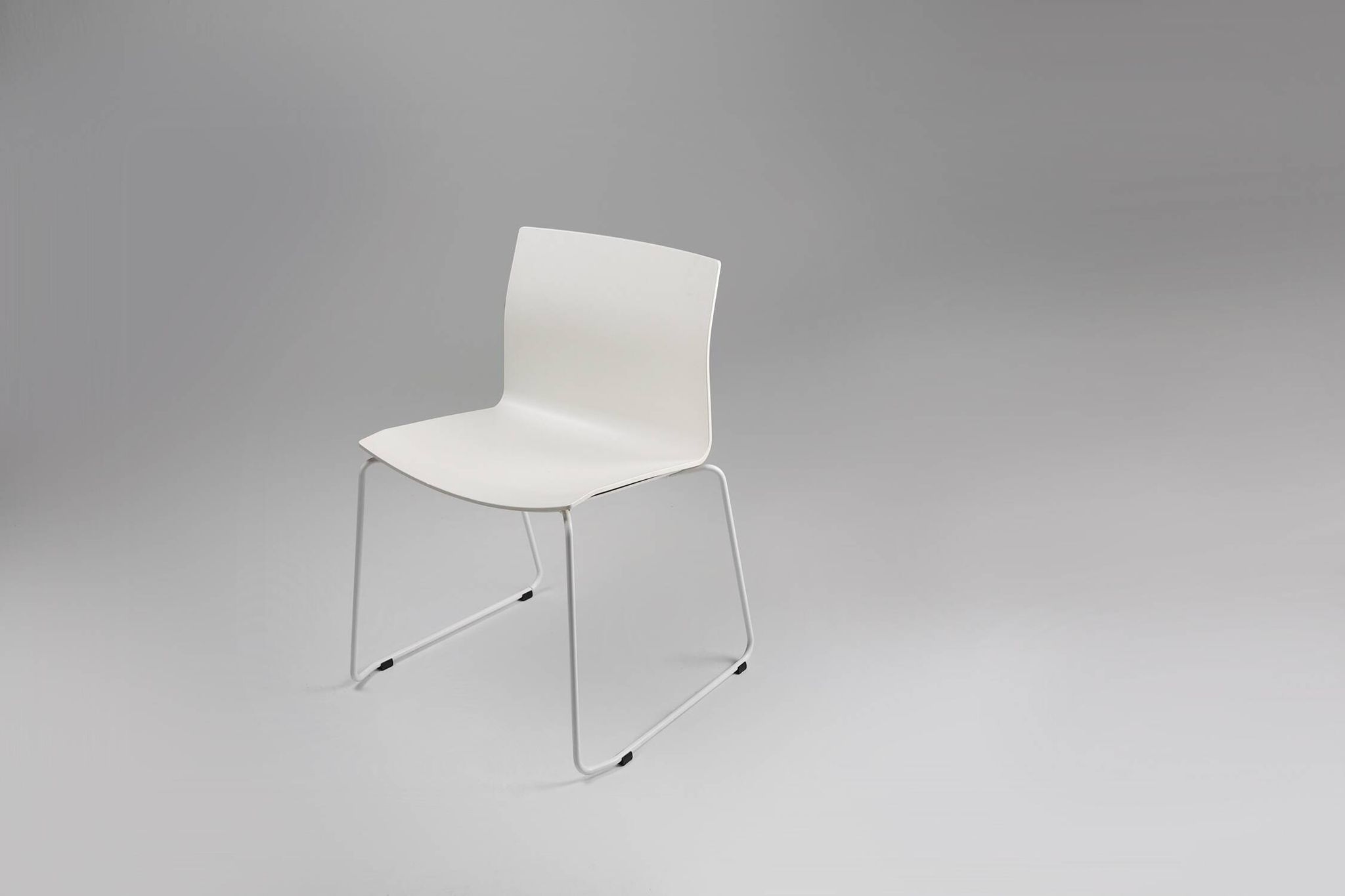 Mid-century white design chair with metal frame and plastic seat, Belgium