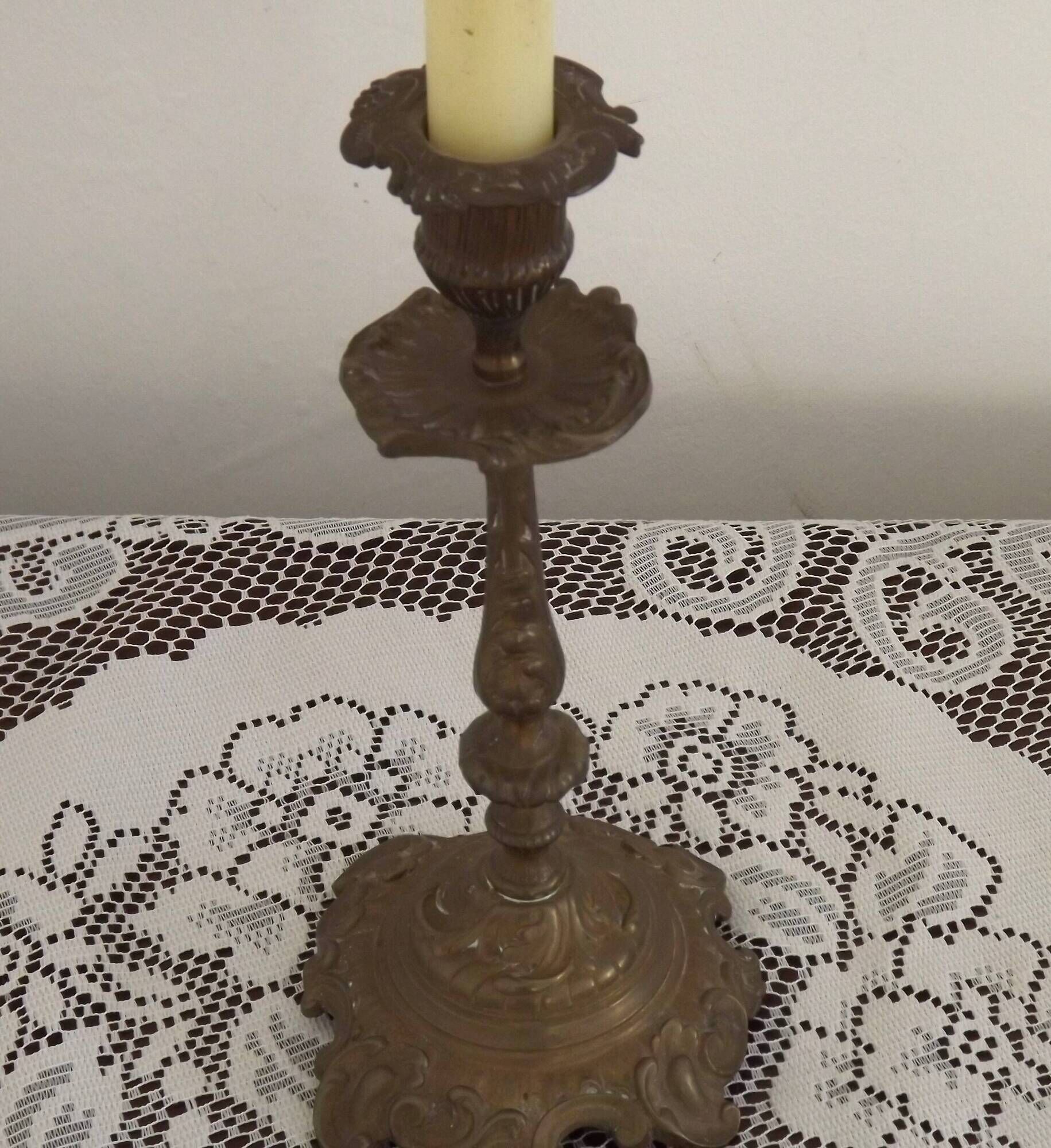French Vintage Bronze Candlestick With Lovely Acanthus Leaf Detail 5165