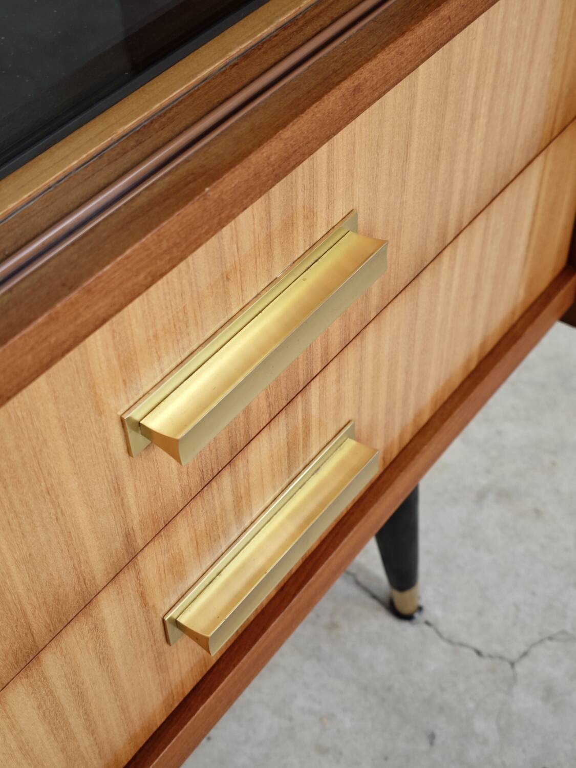 East German sideboard/glass cabinet from the 1960s