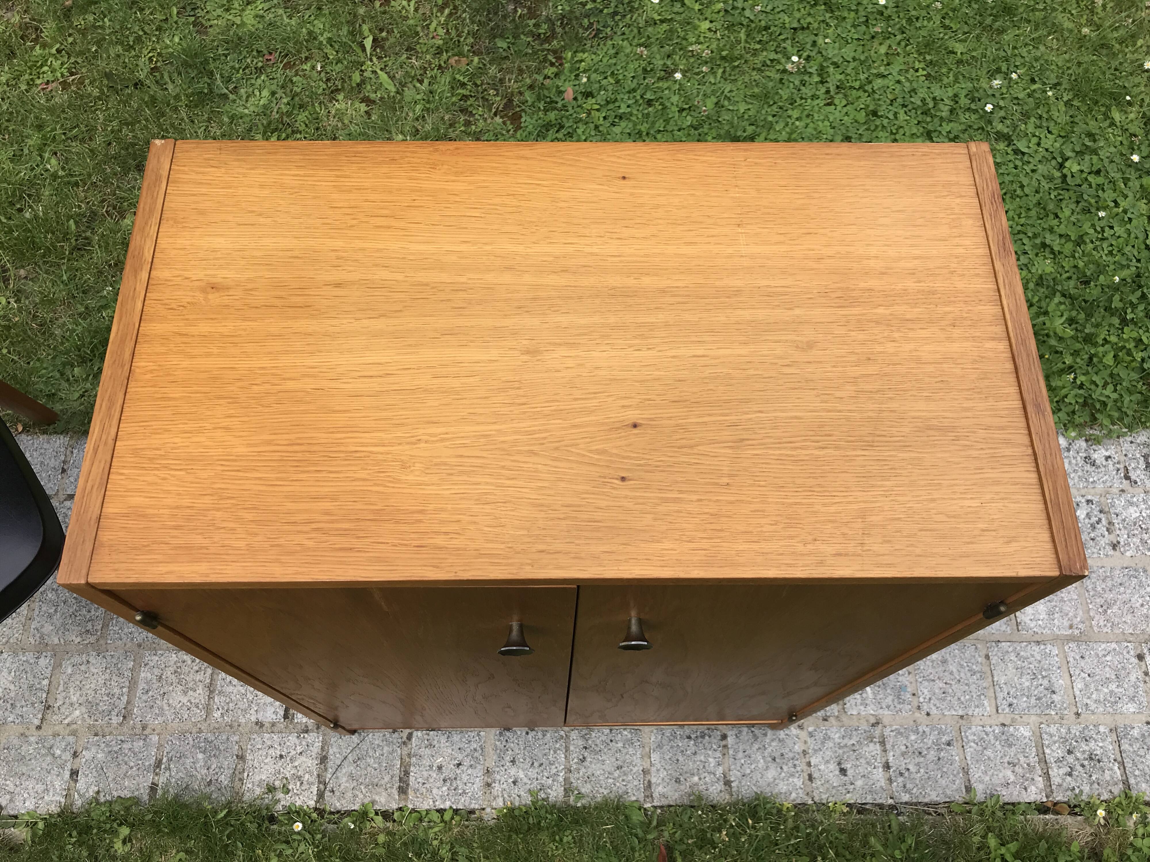 Vintage 1960 mini Dresser buffet