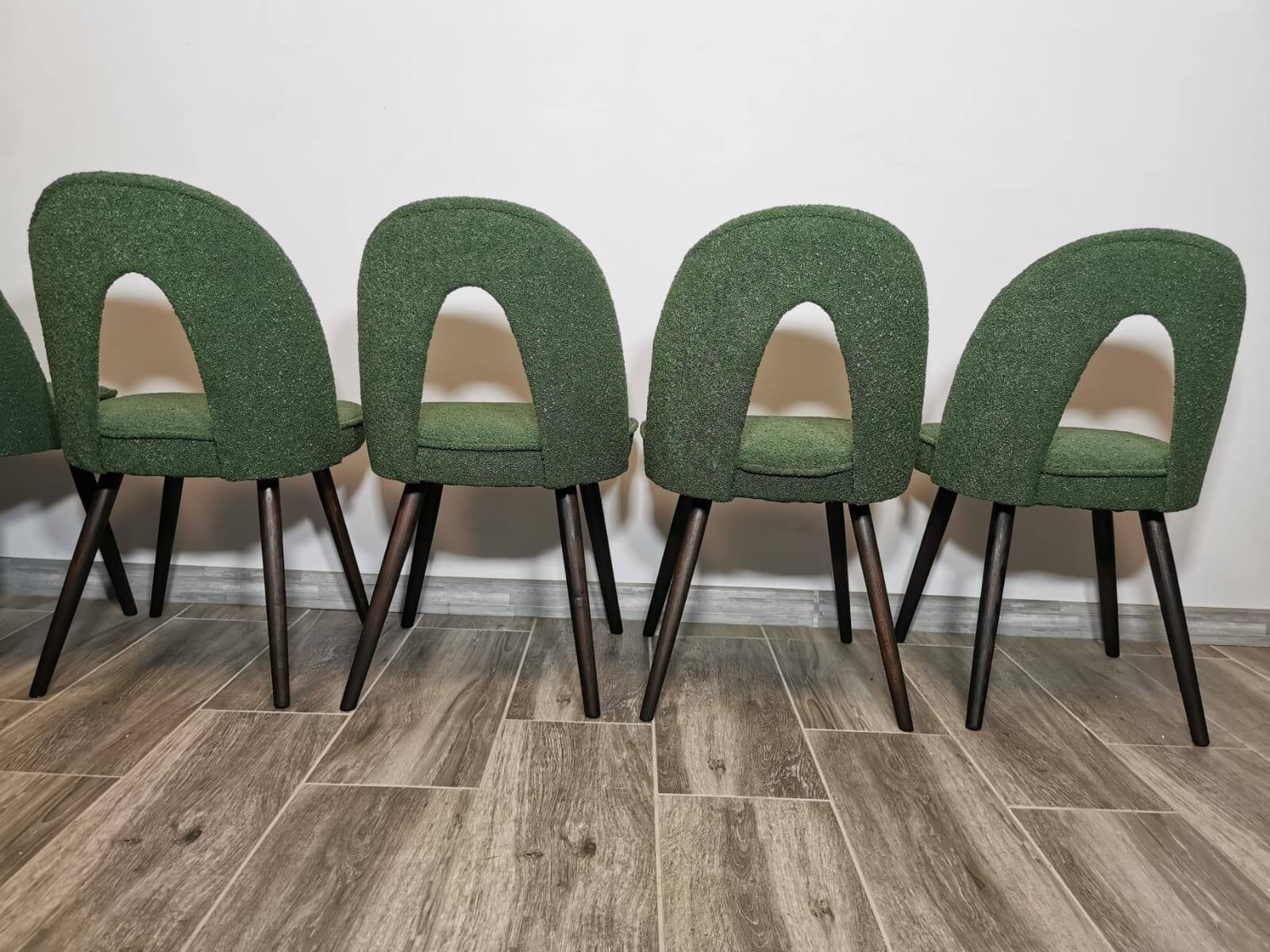 Chaises de salle à manger par Antonin Suman, 1960s, Set de 8