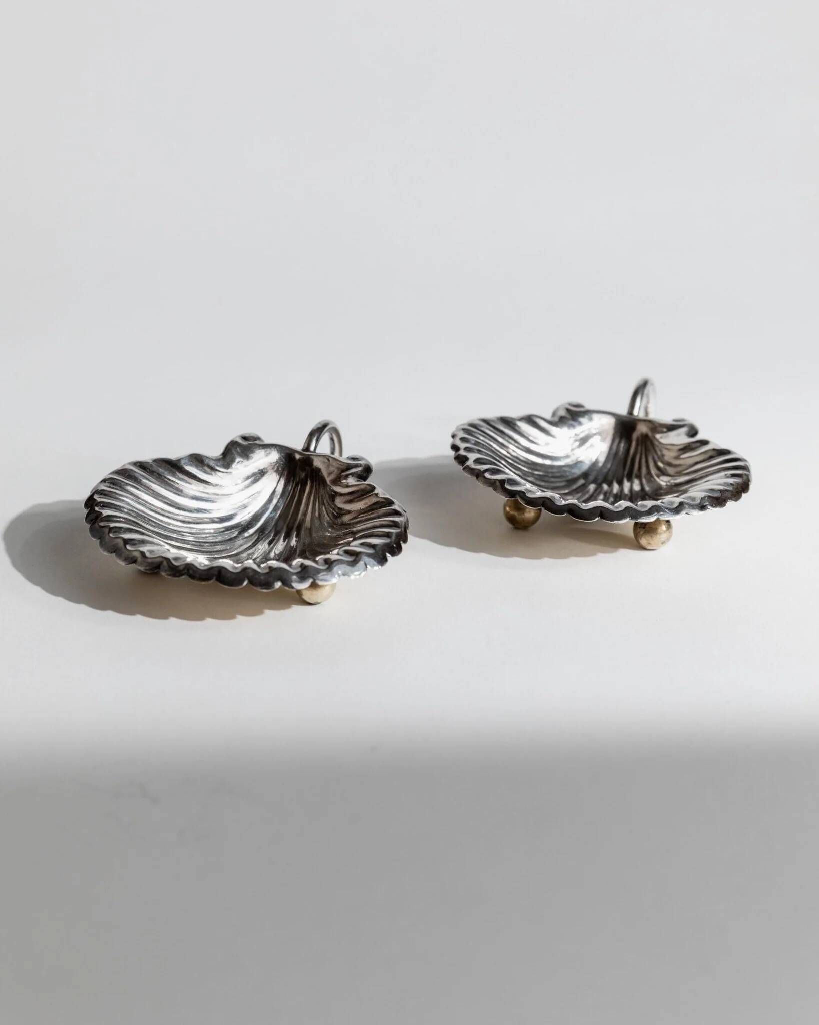 Silver-plated Shell Bowls, Set of 2, Vintage 1960s Italian Design, Silver Metal Condiment Dishes
