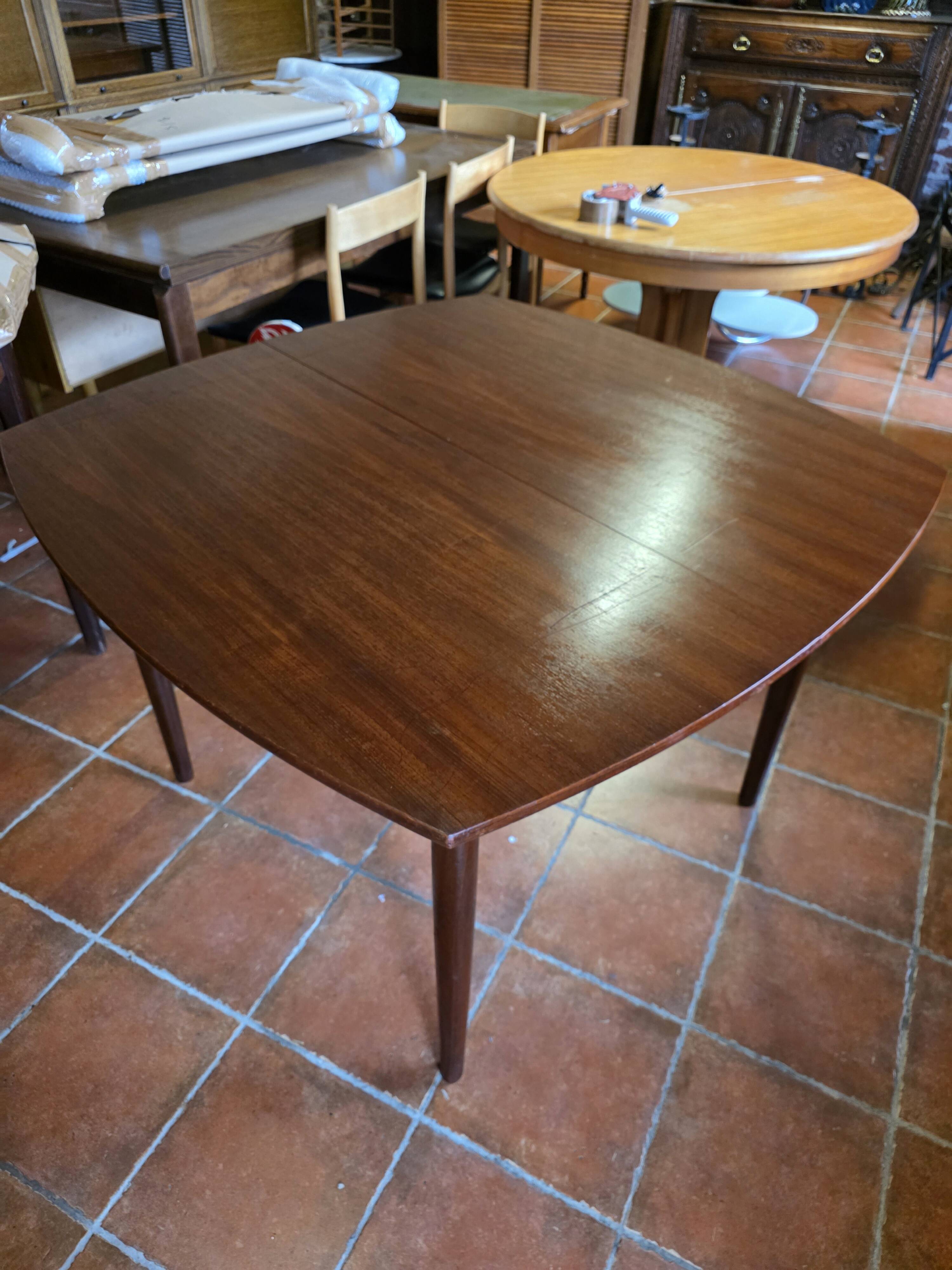 Scandinavian extendable teak table from the 1960s (butterfly extension)