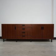 Enfilade sur mesure par Cees Braakman pour Pastoe, années 1960.