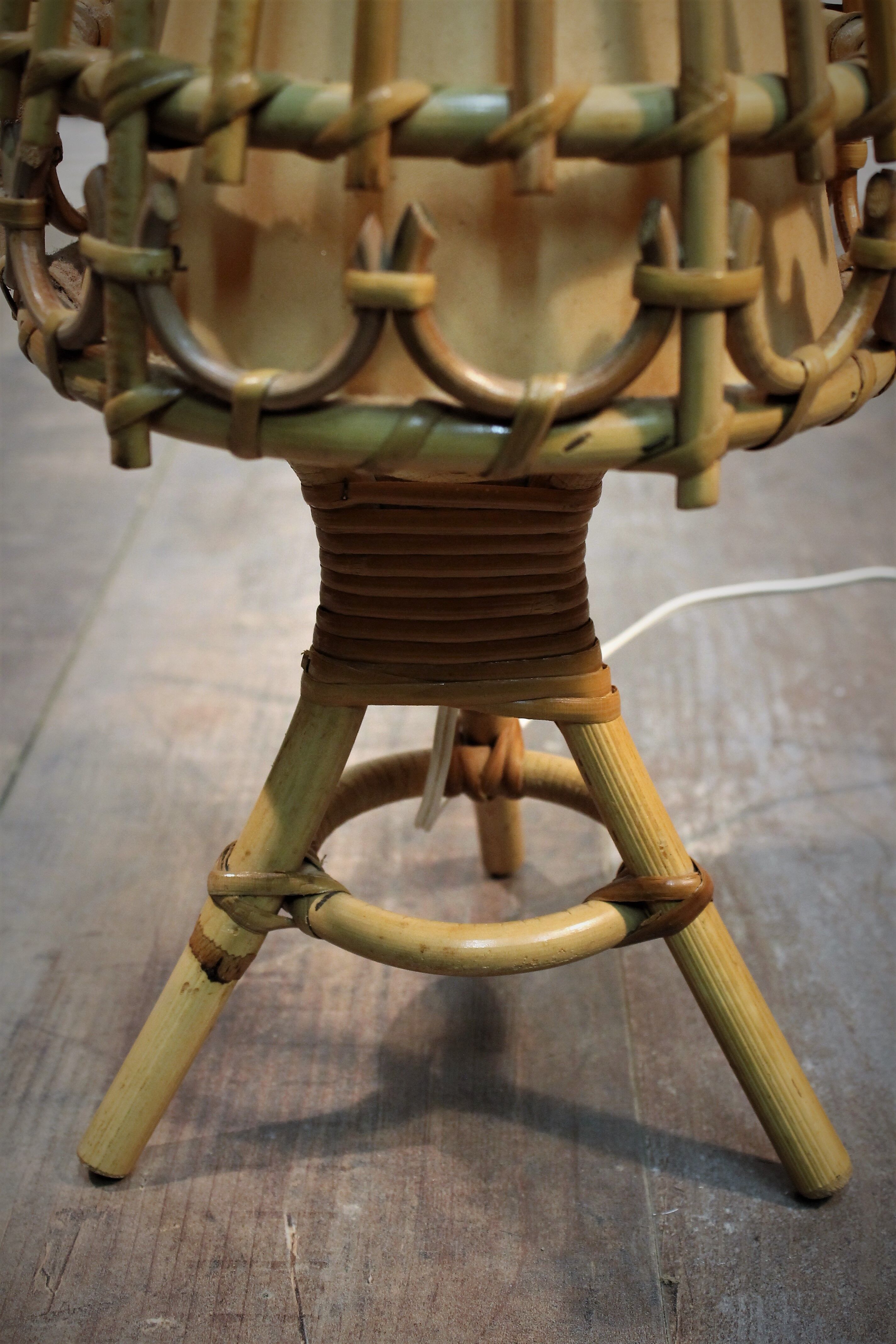 Mushroom rattan tripod lamp 60s