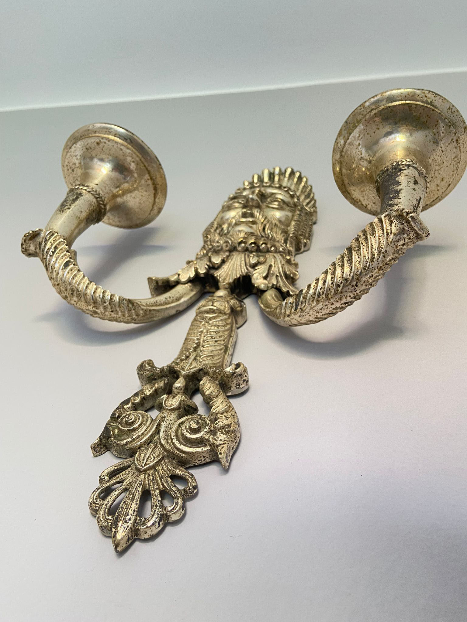 Wall lamp Mascherone Tragedia Greca in silver cast alloy