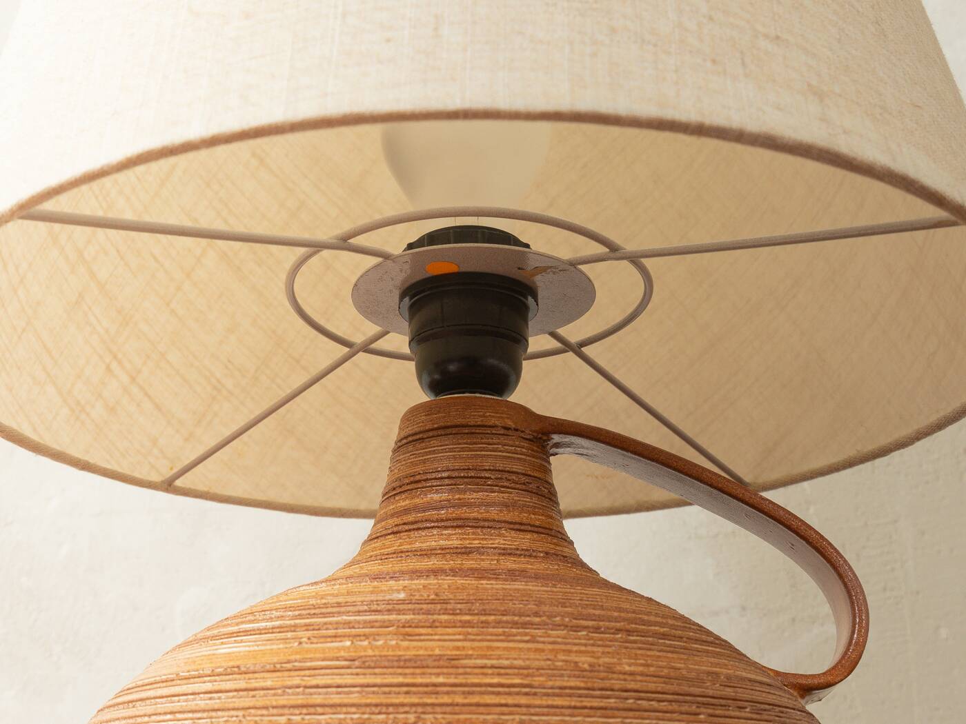 Lampe de table en céramique des années 1960