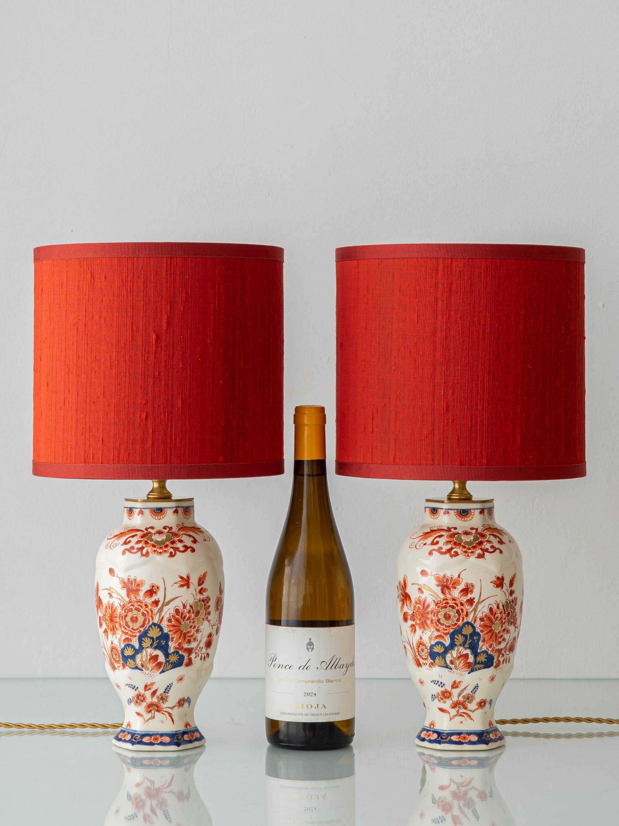 Pair of "Pijnacker" Imari Style Table Lamps from Royal Delft, Hand-Painted with Silk Shades