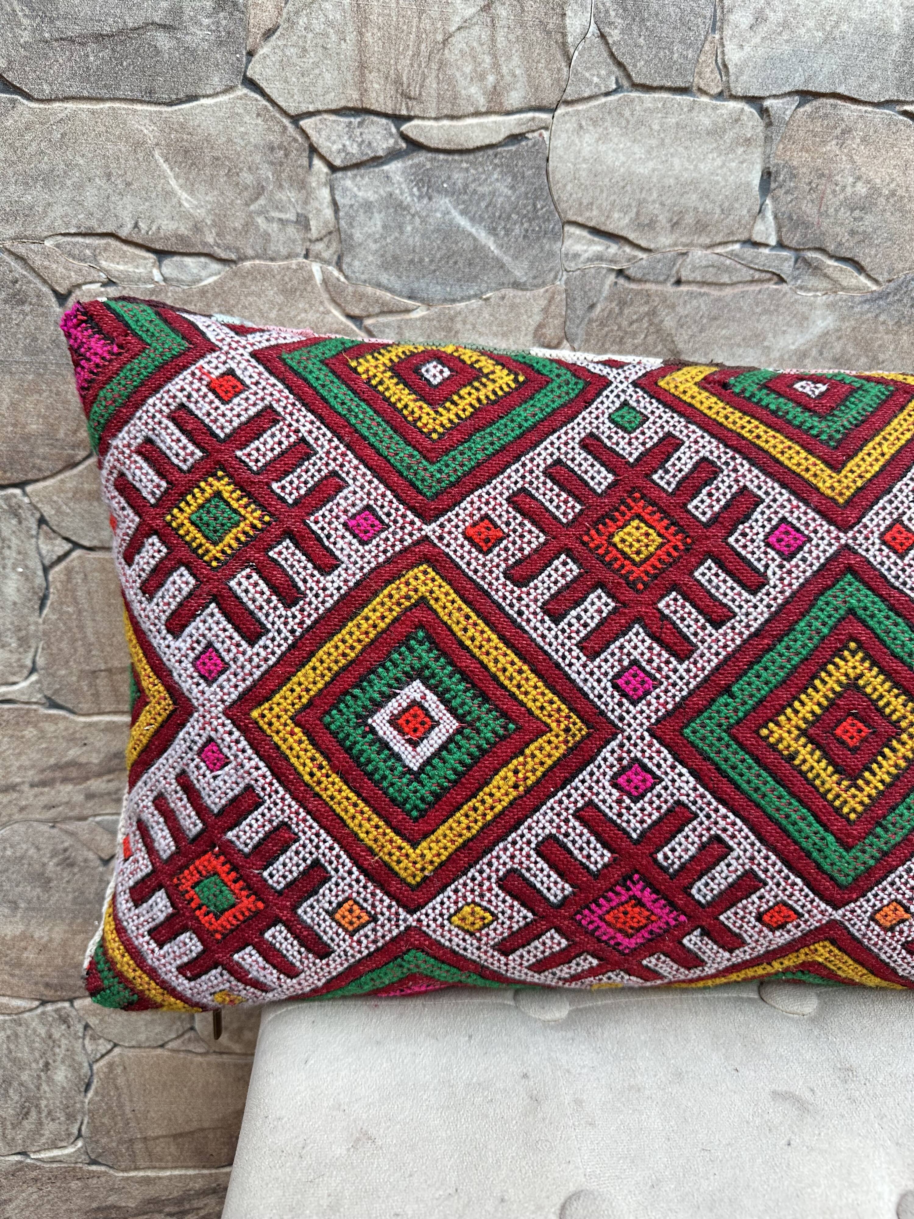 Vintage Moroccan Berber wool cushion cover