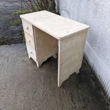 Children's desk