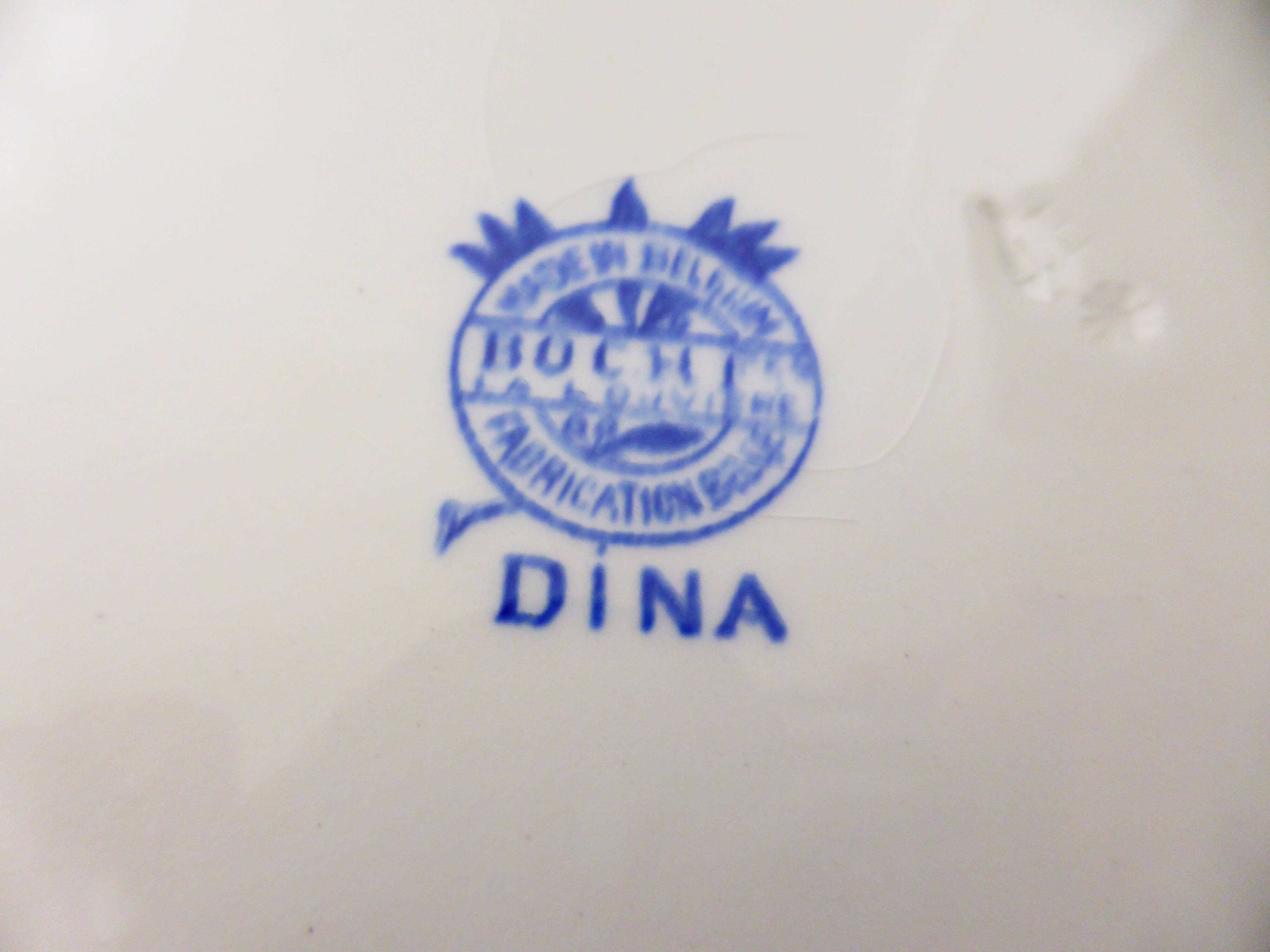 6 flat plates from the Boch Frères La Louvière porcelain model Dina
