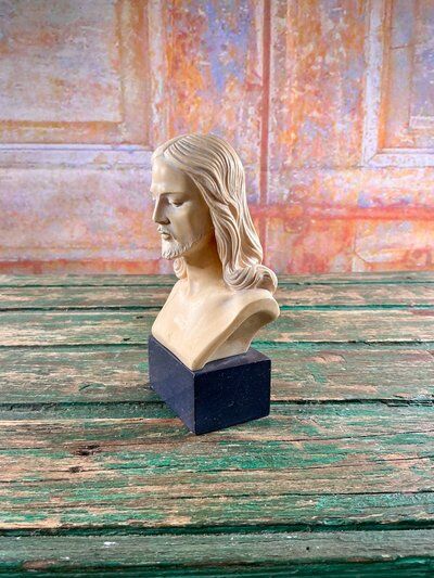 Bust of Christ signed A. Giannelli, ancient Italian sculpture.