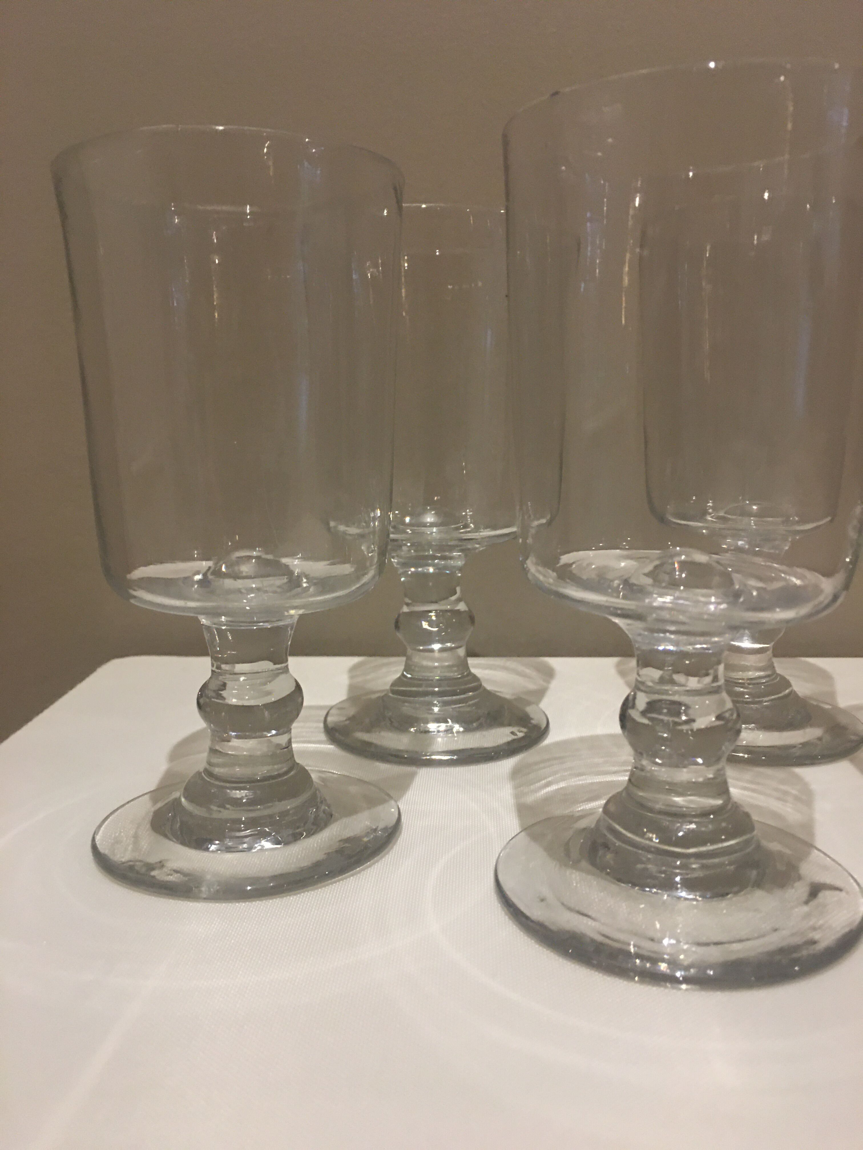 Lot de verres en verre soufflé