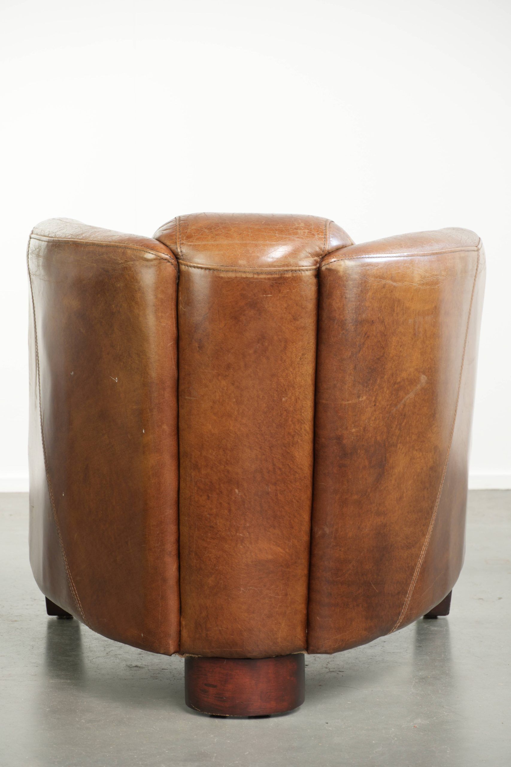 Fauteuil aviateur en cuir de vachette de couleur cognac