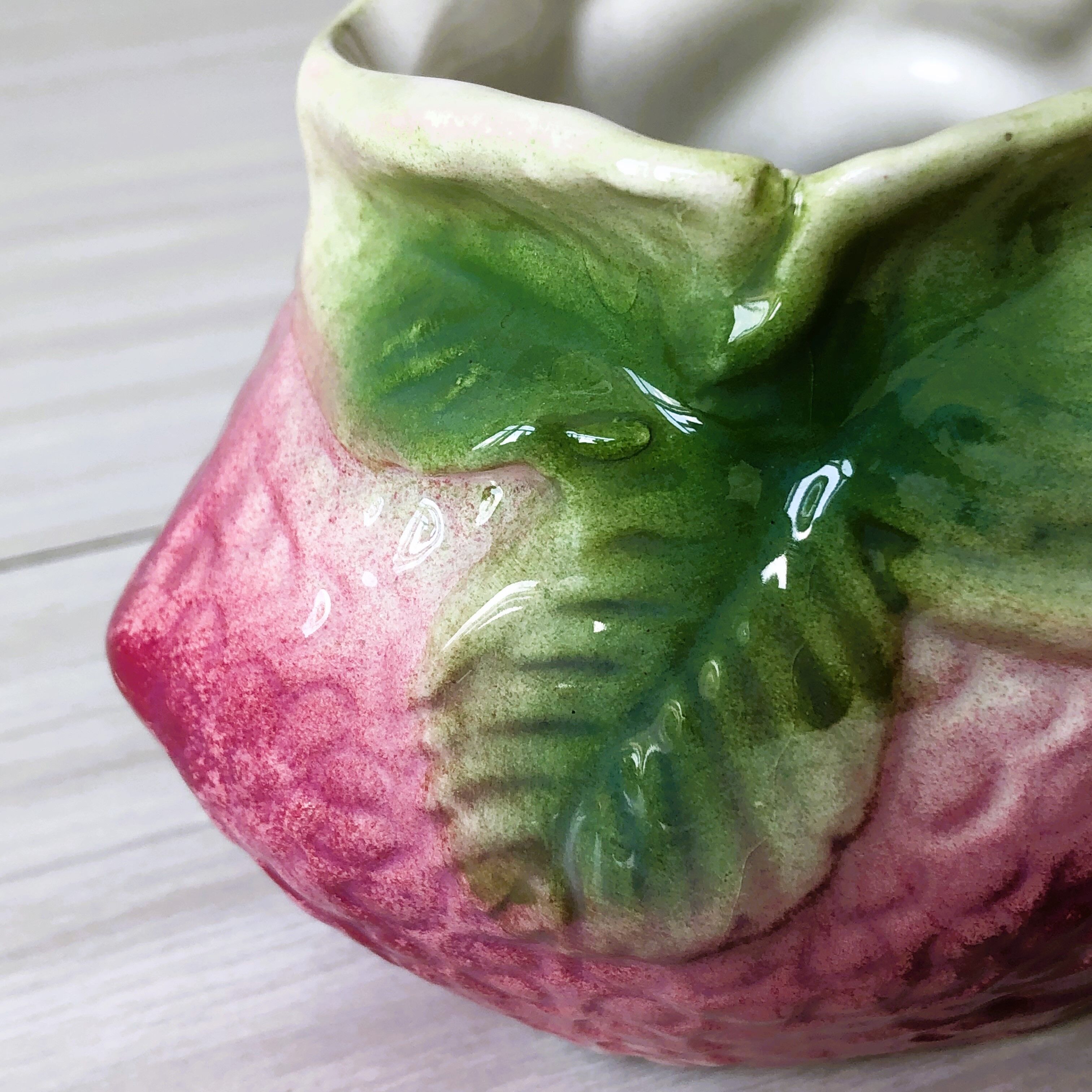 Pot à lait en barbotine