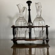 Servant oil and vinegar