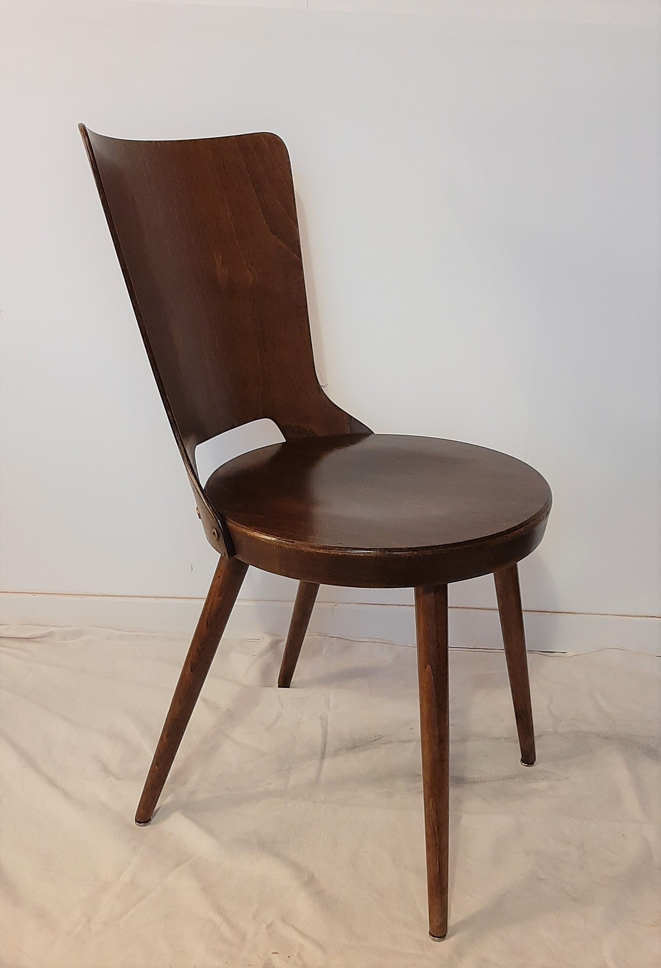 4 Baumann Dove model chairs