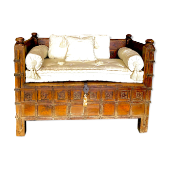 Canapé coffre afghan