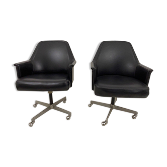 Pair of Carlo Pagani chairs for Arflex.