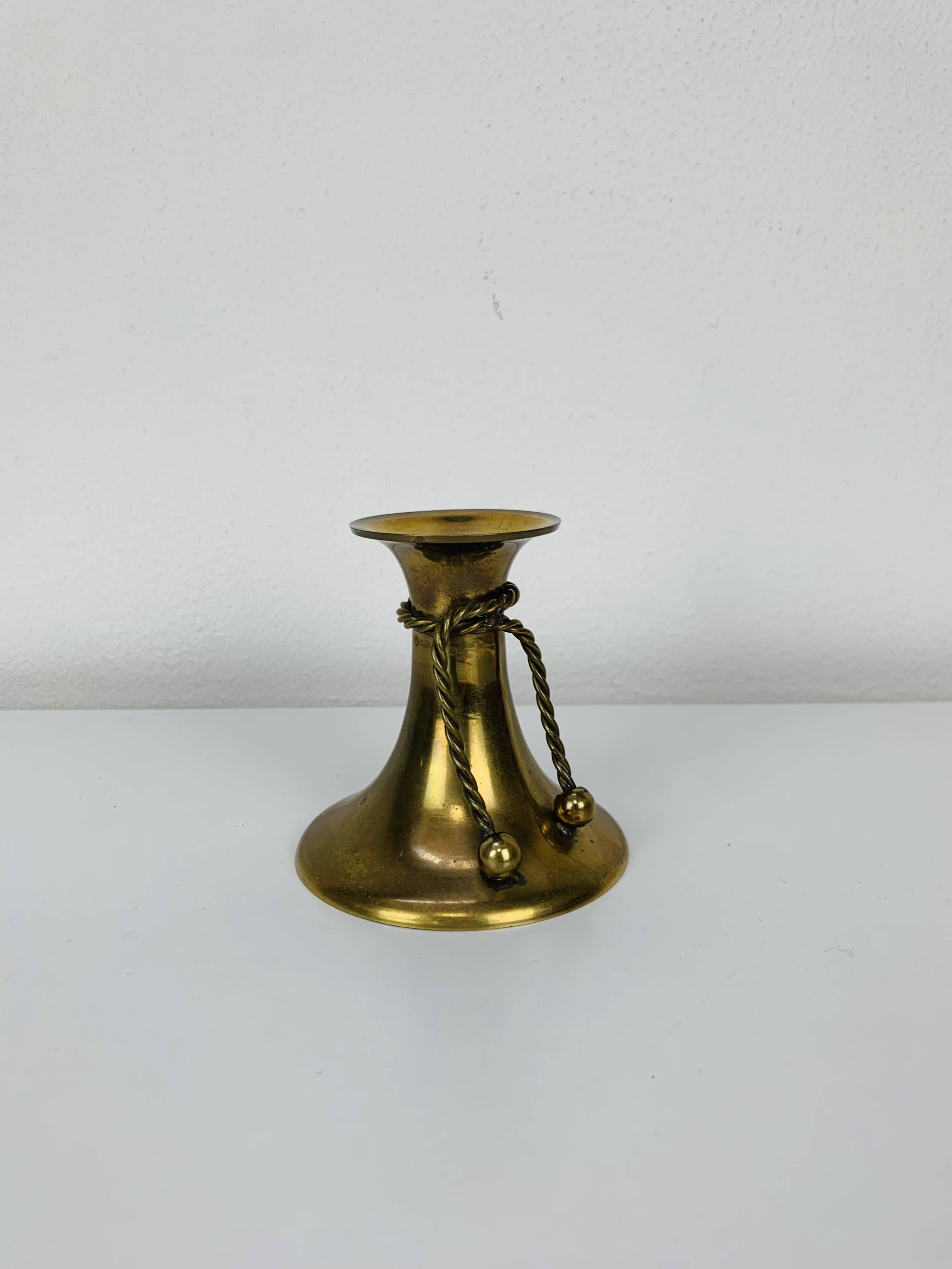 Vintage gold brass knot candle holder