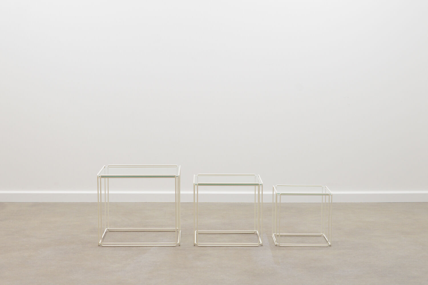 White Isocele nesting tables by Max Sauze France, 70