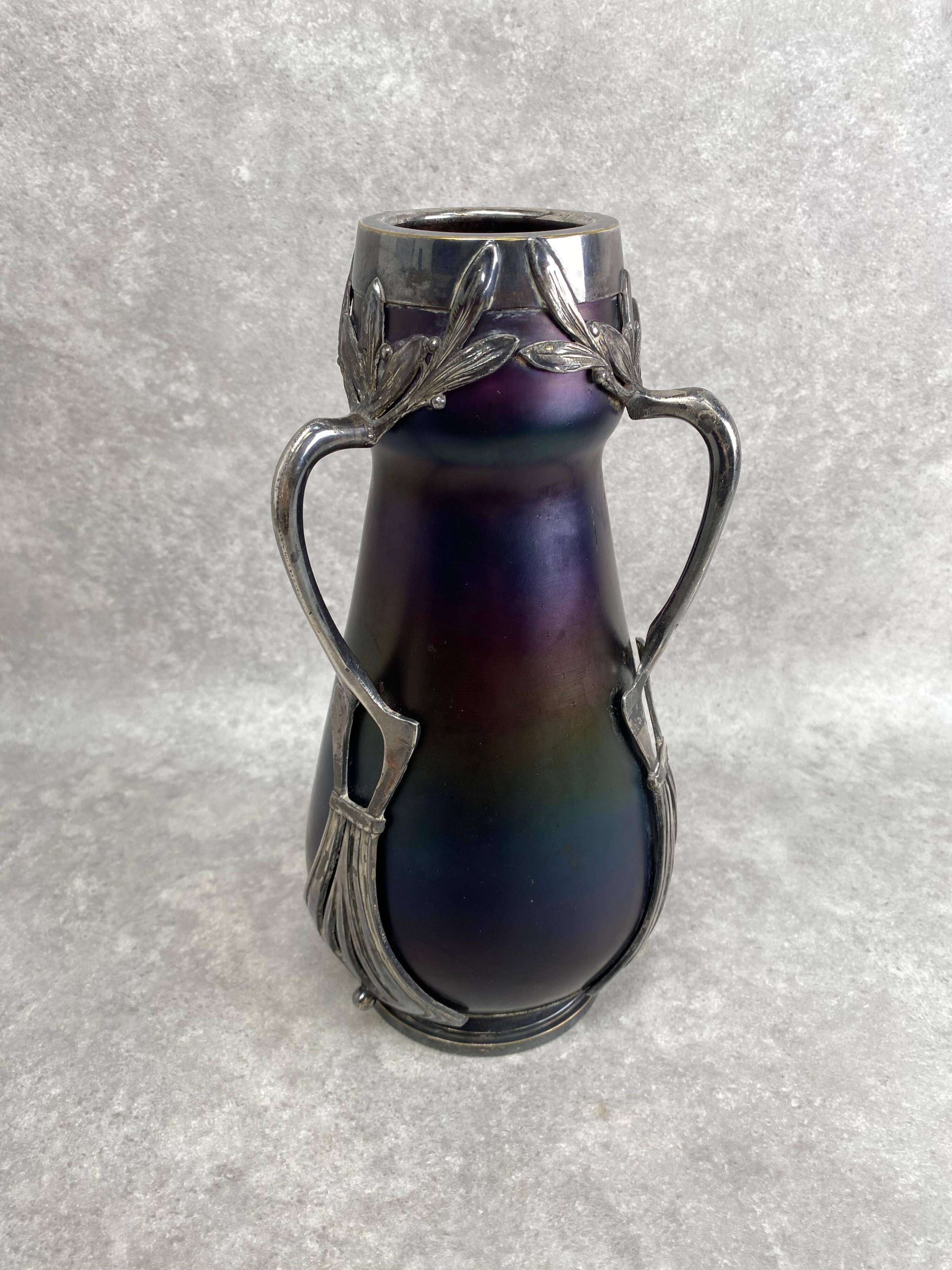Art glass vase in the Jugendstil style by Wilhelm Kralik Sohne