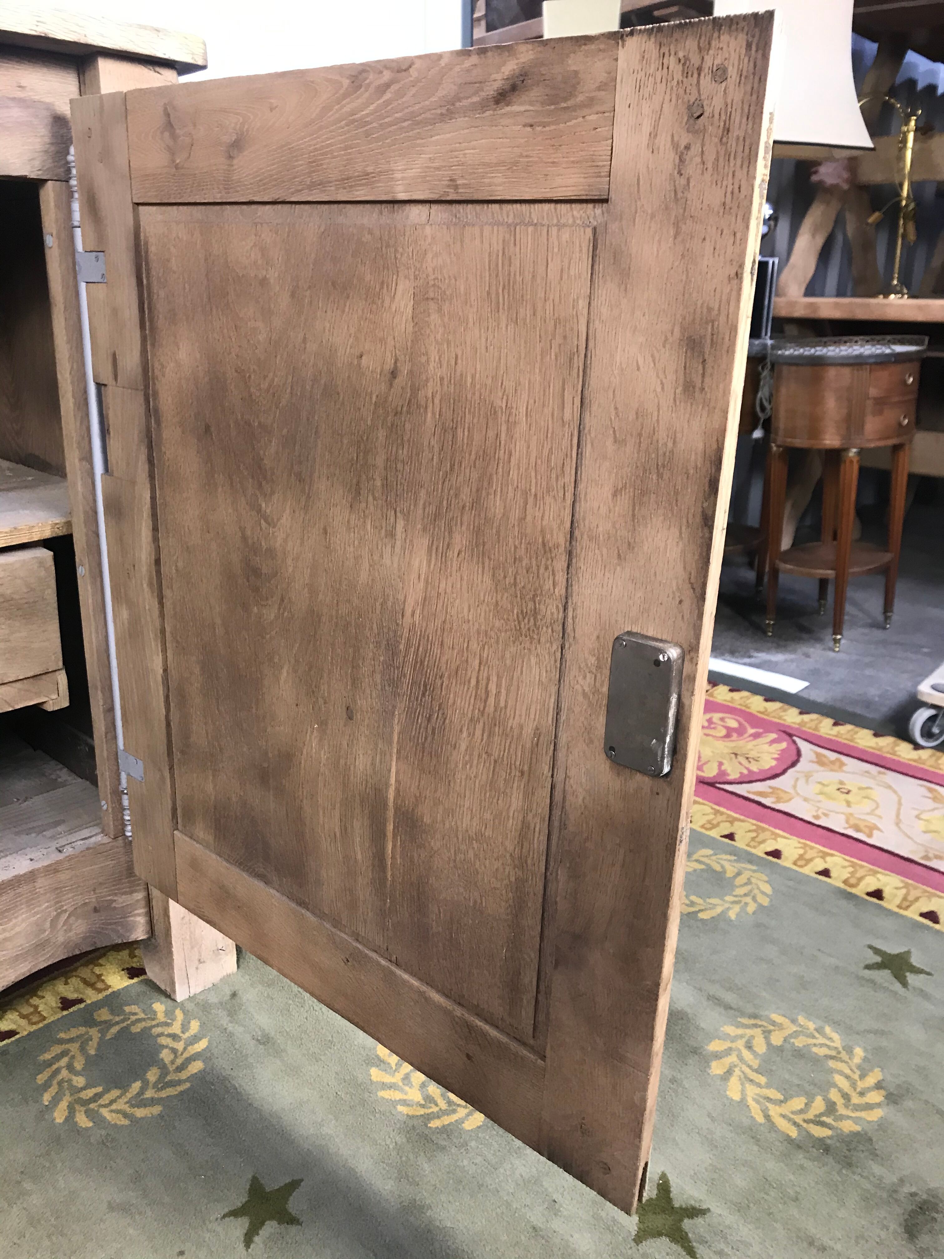 Low buffet in solid oak erased