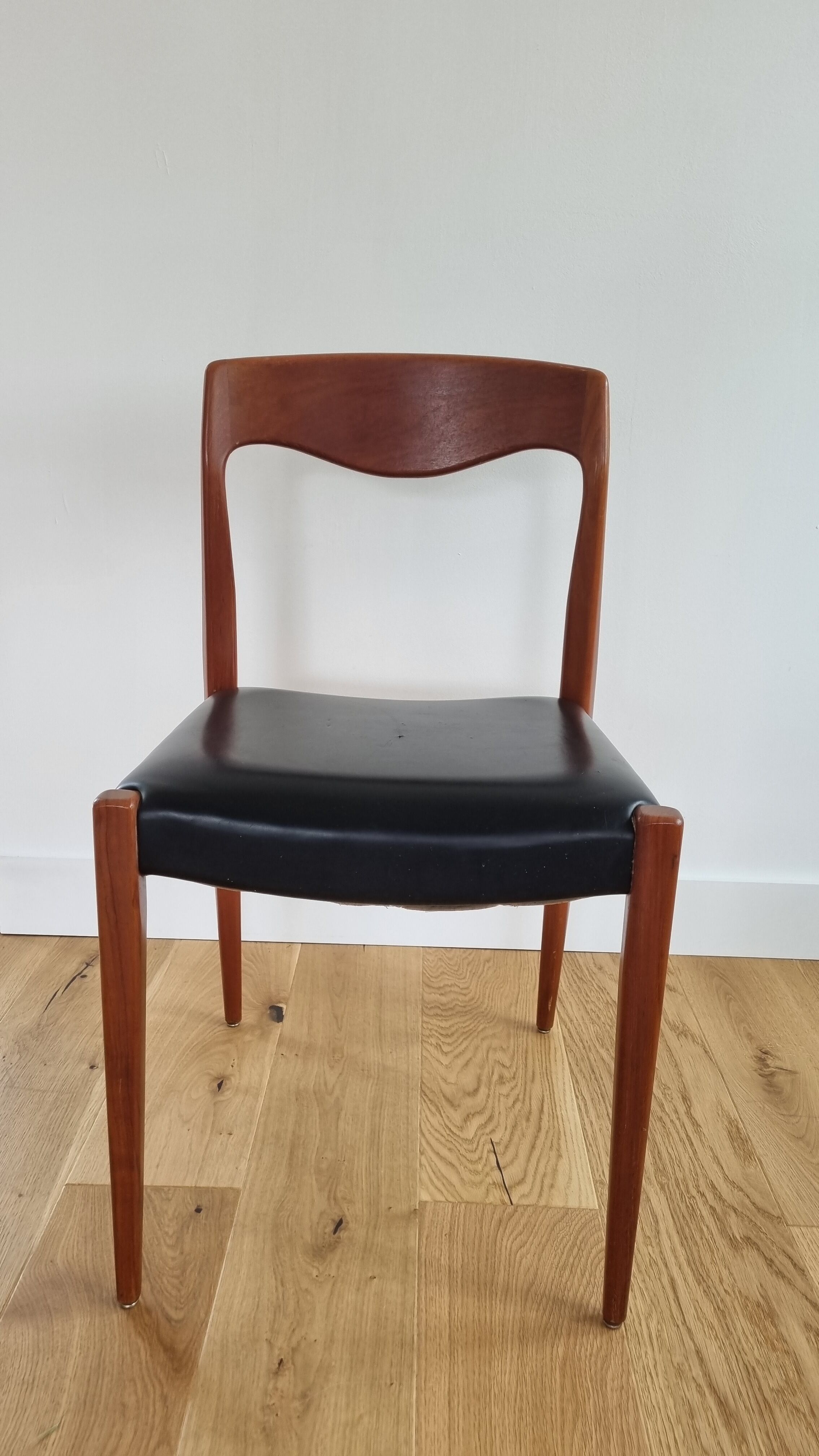 Scandinavian chair