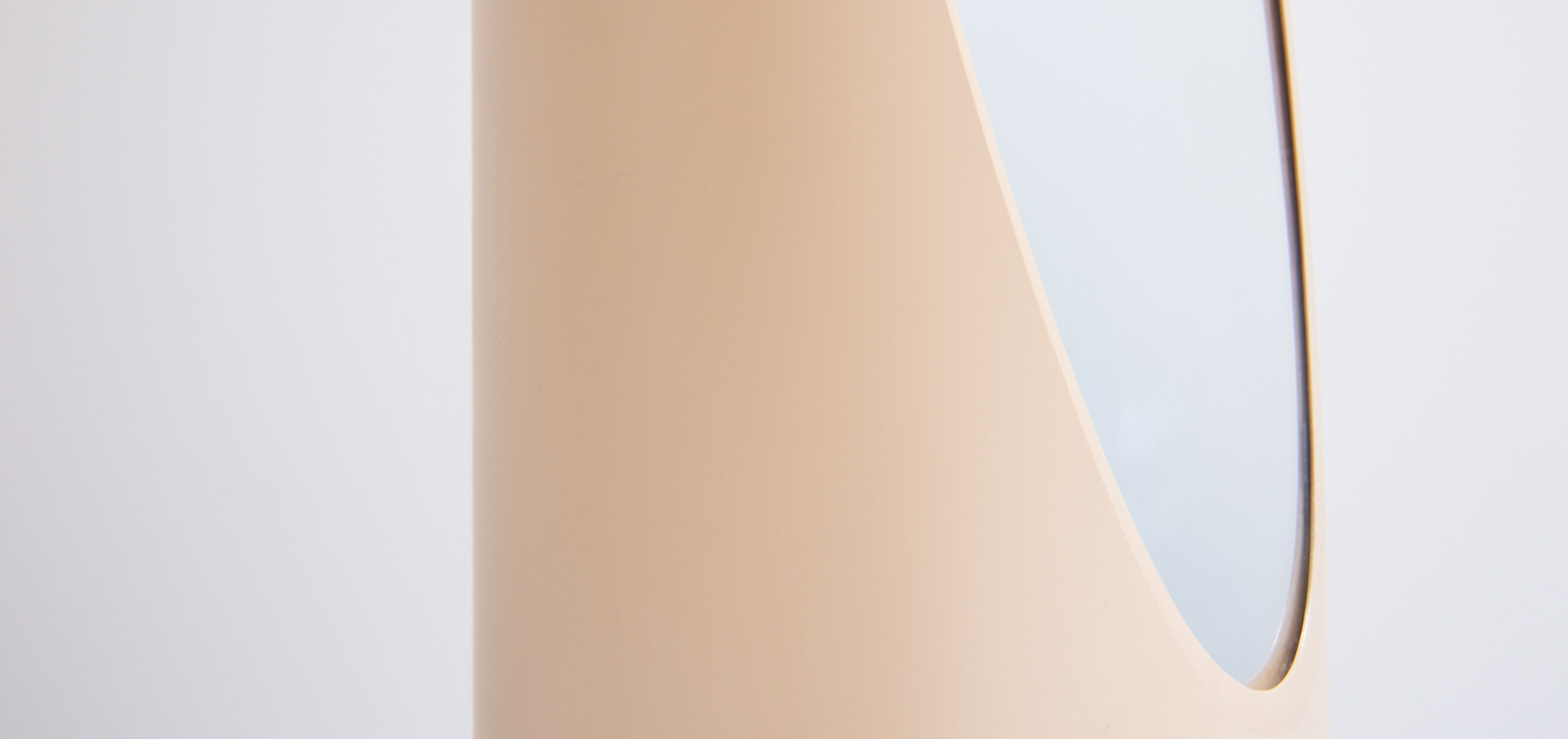 Unghia mirror designed by Rodolfo Bonetto