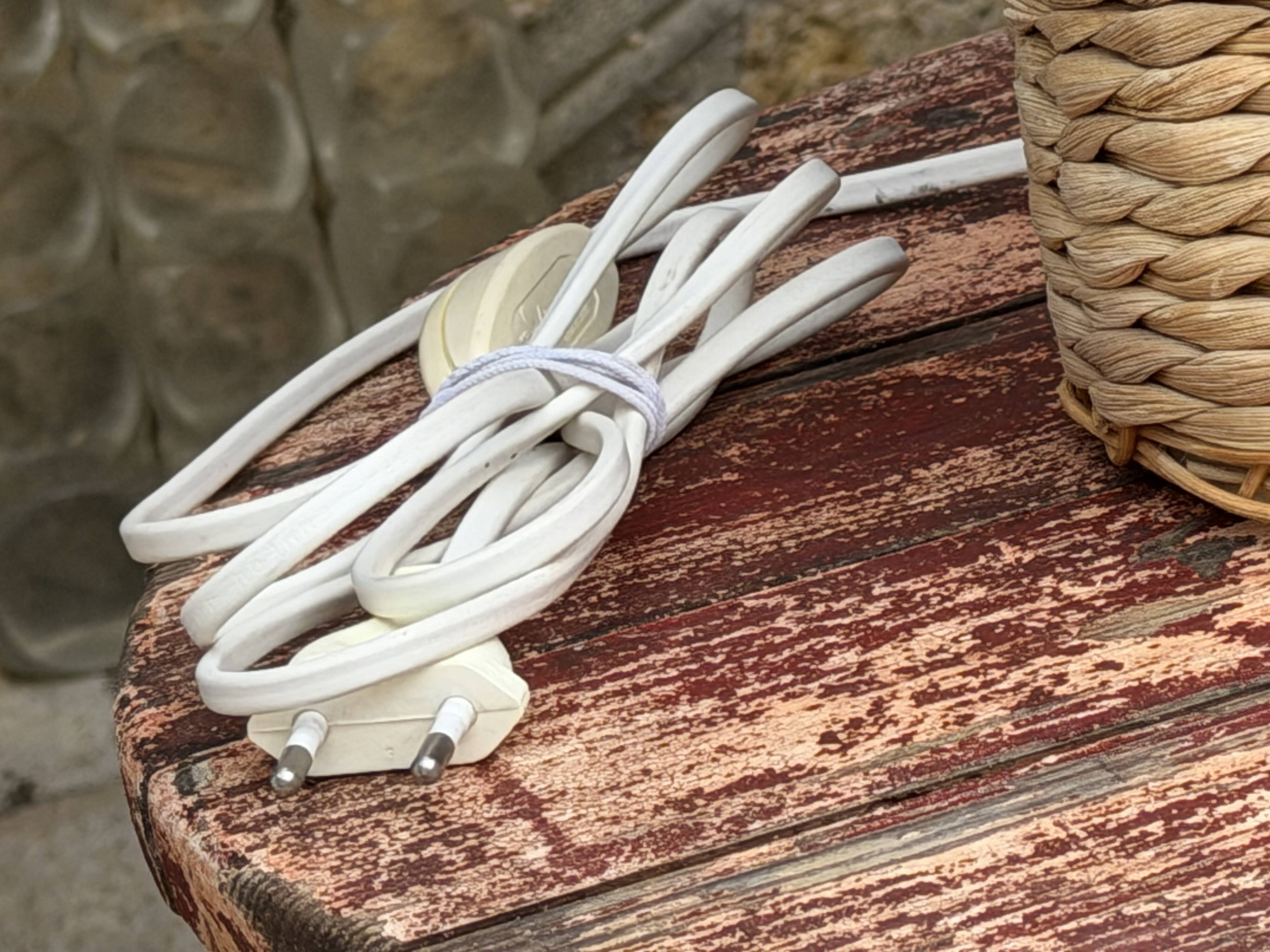 Large vintage sculptural lamp from the 60s/70s – olive green ceramic & very fine fibres.