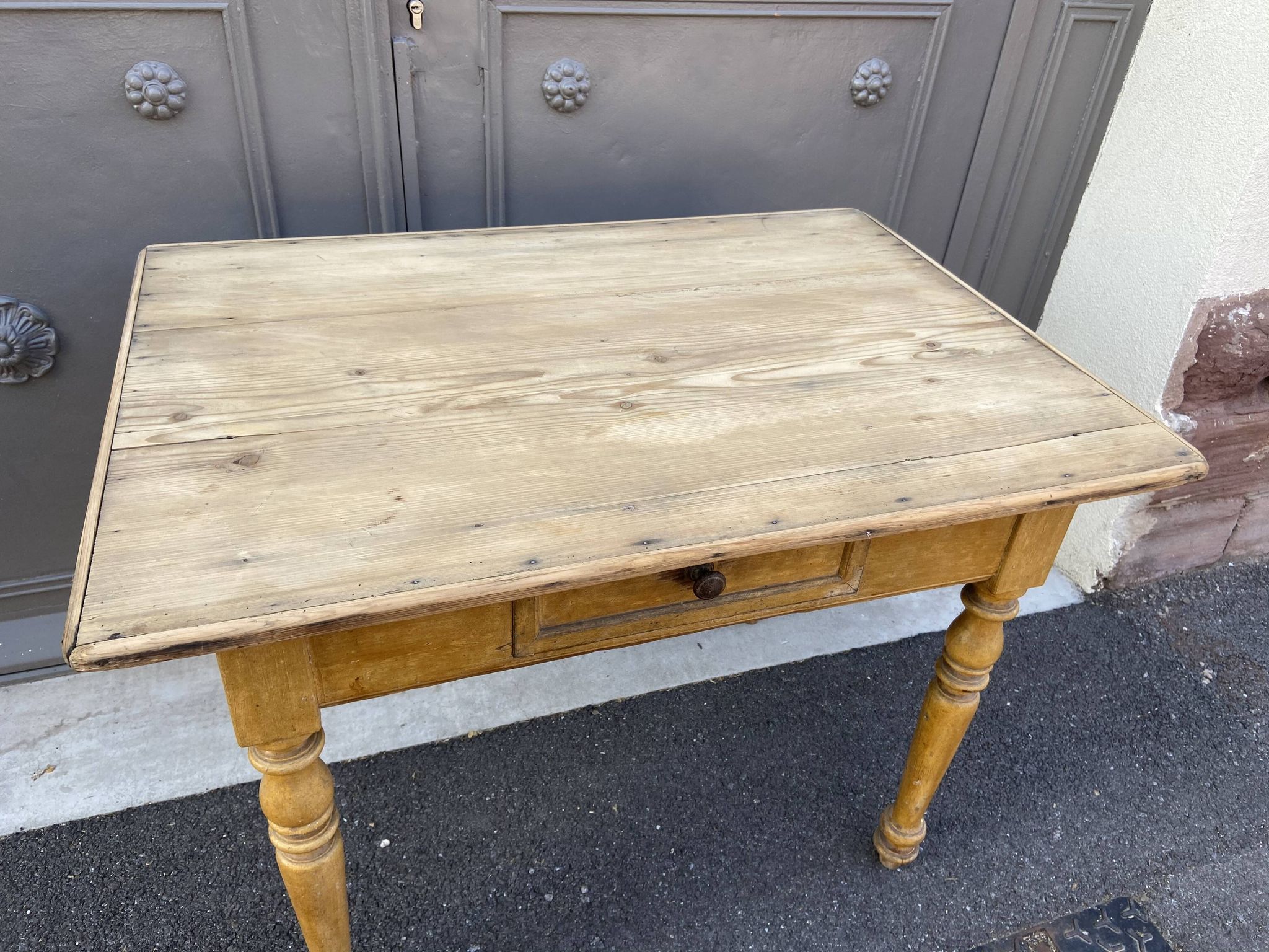 Farm table in natural wood fir 1900 brewery